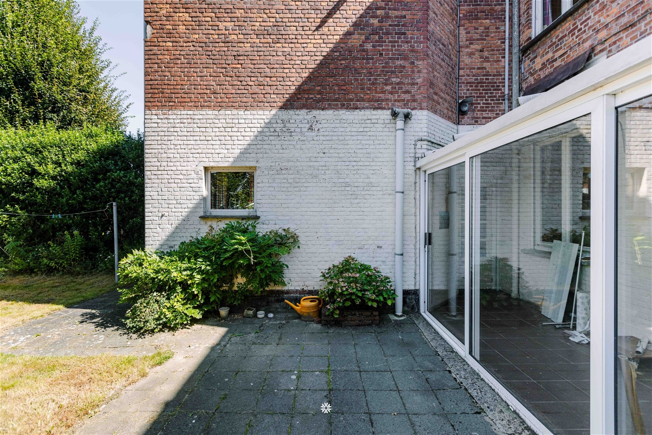 Te renoveren woning op een centrale locatie in Sint-Niklaas foto 11