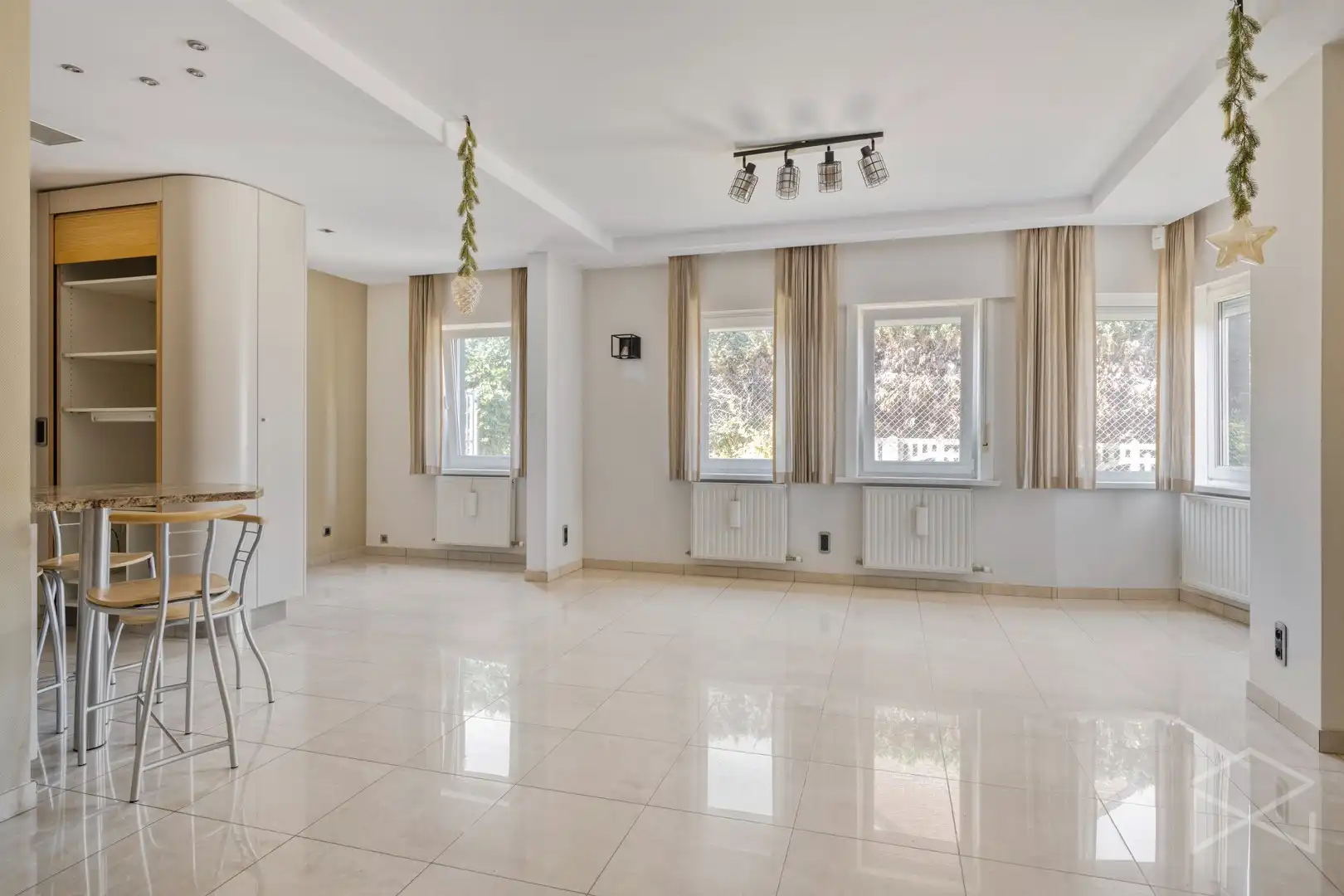 Handelspand met woonst (315m²) te koop in Ham foto 10