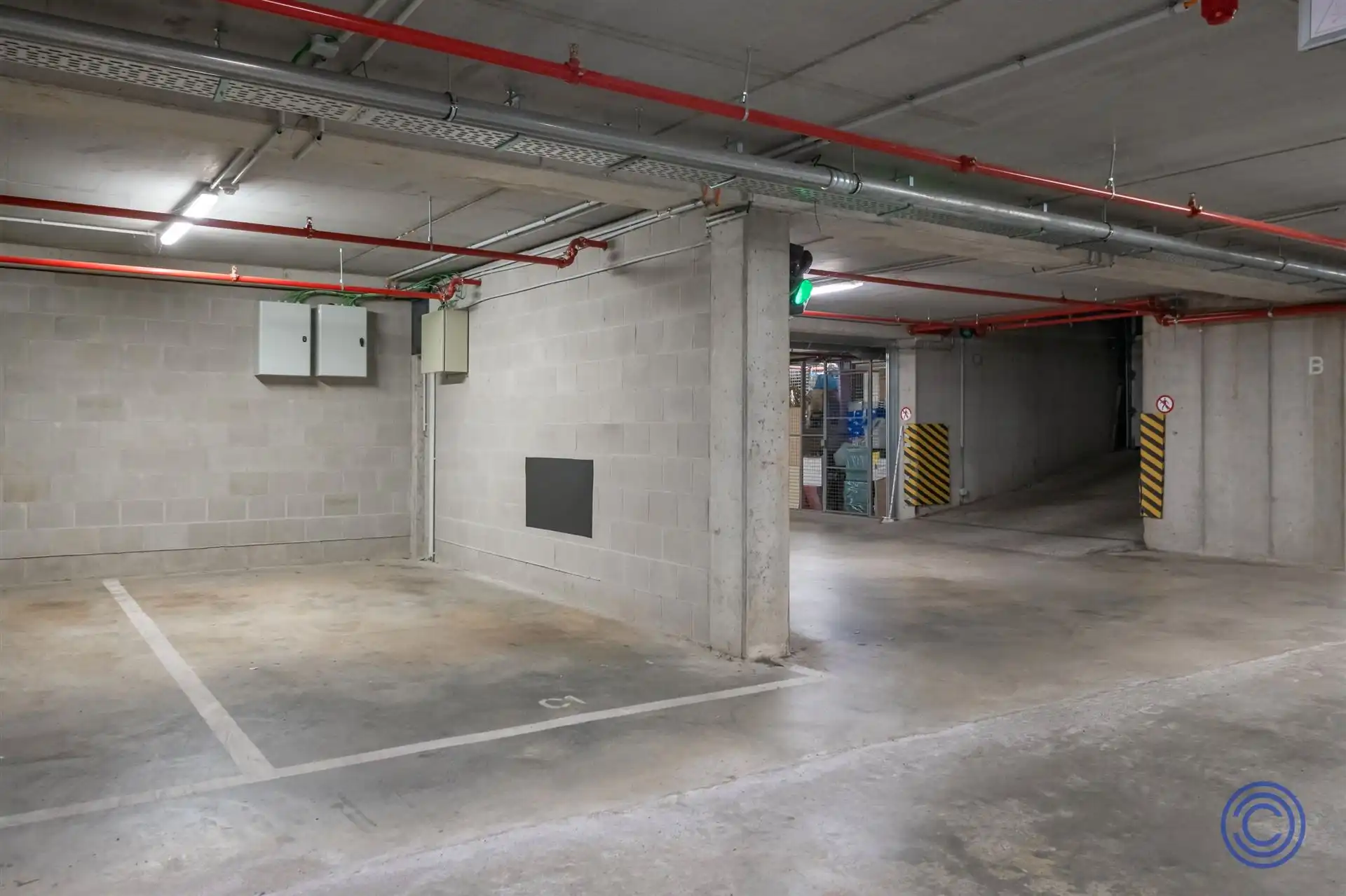 Overdekte autostaanplaats in nieuwbouwproject 'Citifyl' foto 2