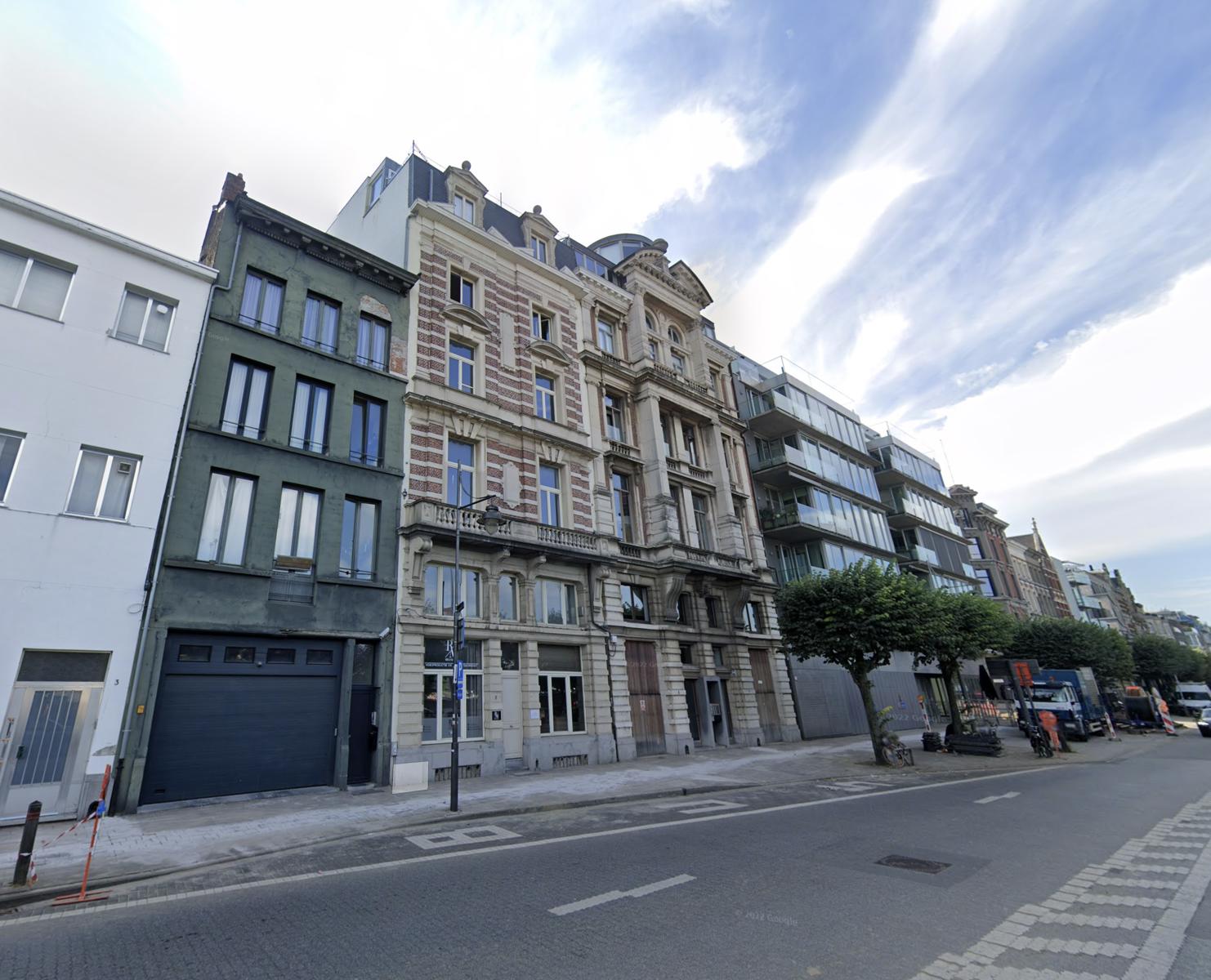 Prachtig Eclectisch Kantoorgebouw met Uitzicht op de Schelde foto {{pictureIndex}}