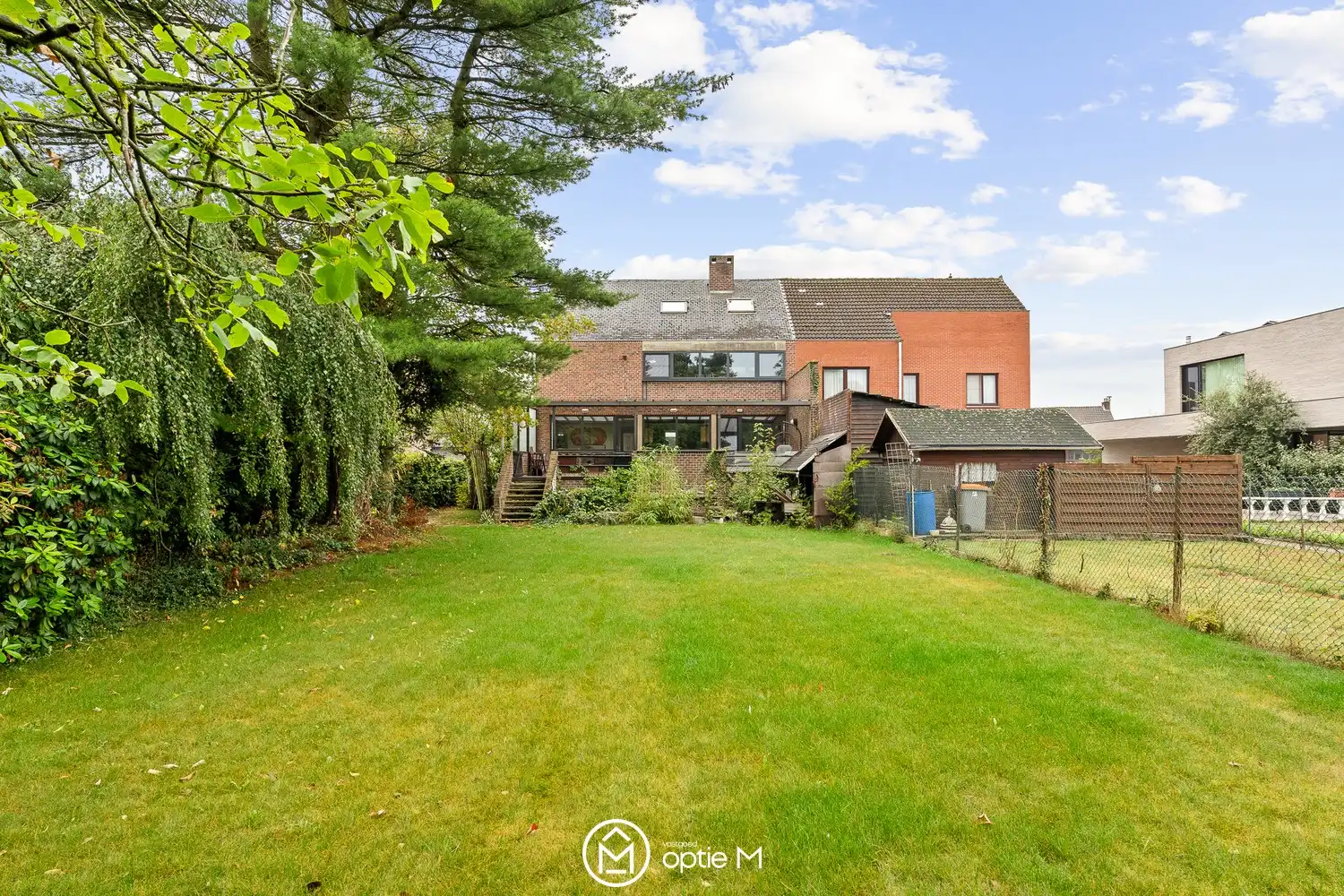 VERRASSEND RUIME HALFOPEN WONING MET 361 M², 5 SLAAPKAMERS EN TAL VAN MOGELIJKHEDEN foto 17