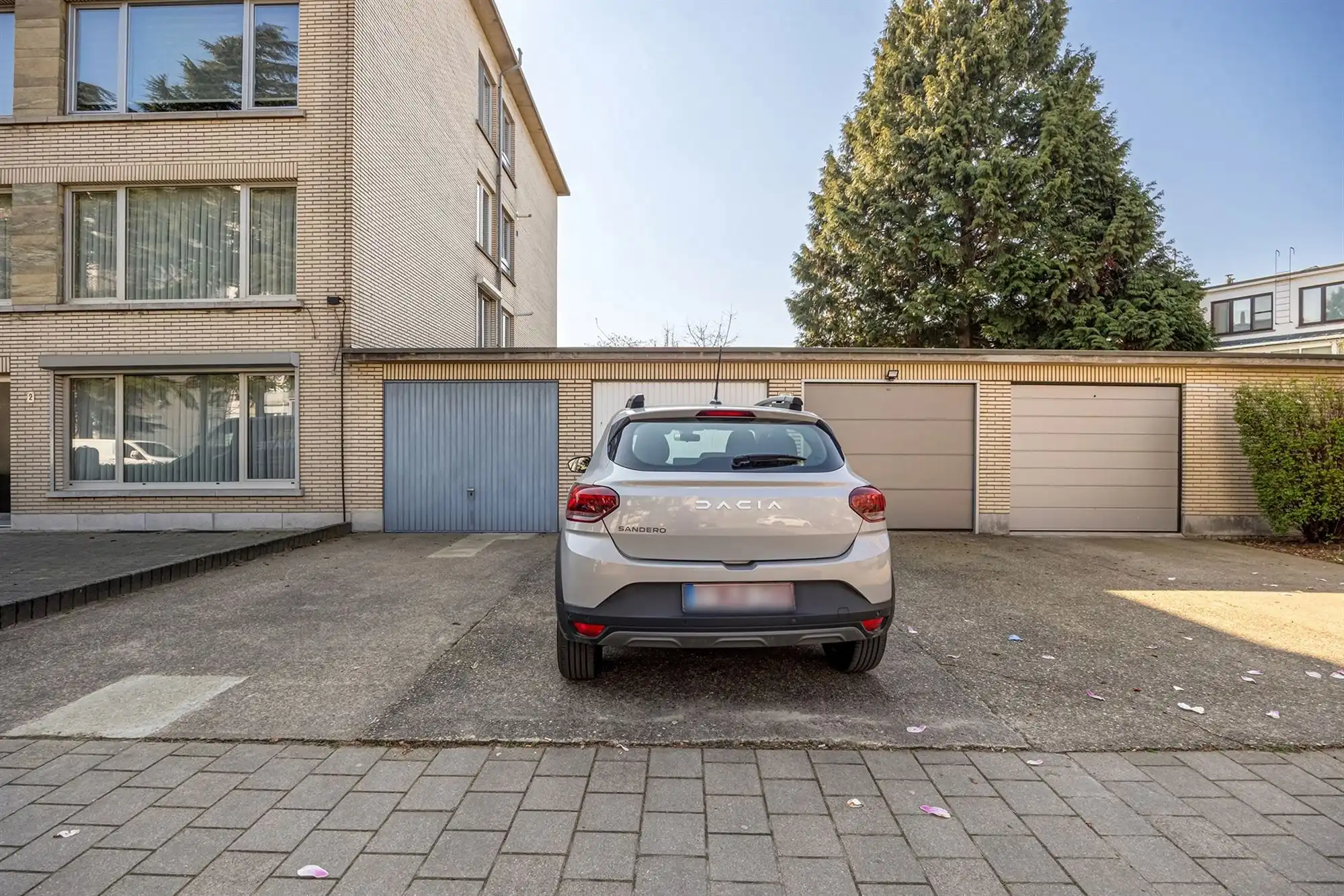 Instapklaar appartement met 3 slaapkamers en garage foto 16