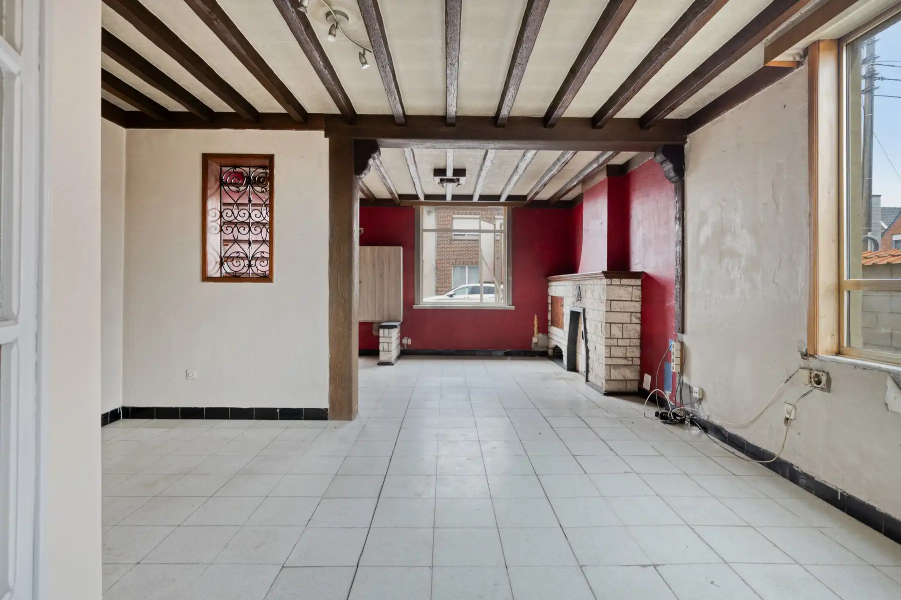 TE KOOP - Te renoveren halfopen bebouwing met 3 slaapkamers foto 6