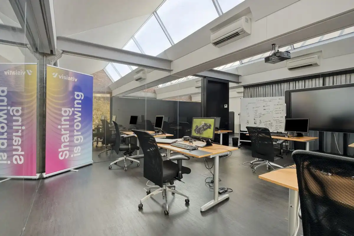 Moderne kantoorruimte op toplocatie nabij E40 en stadscentrum foto 7