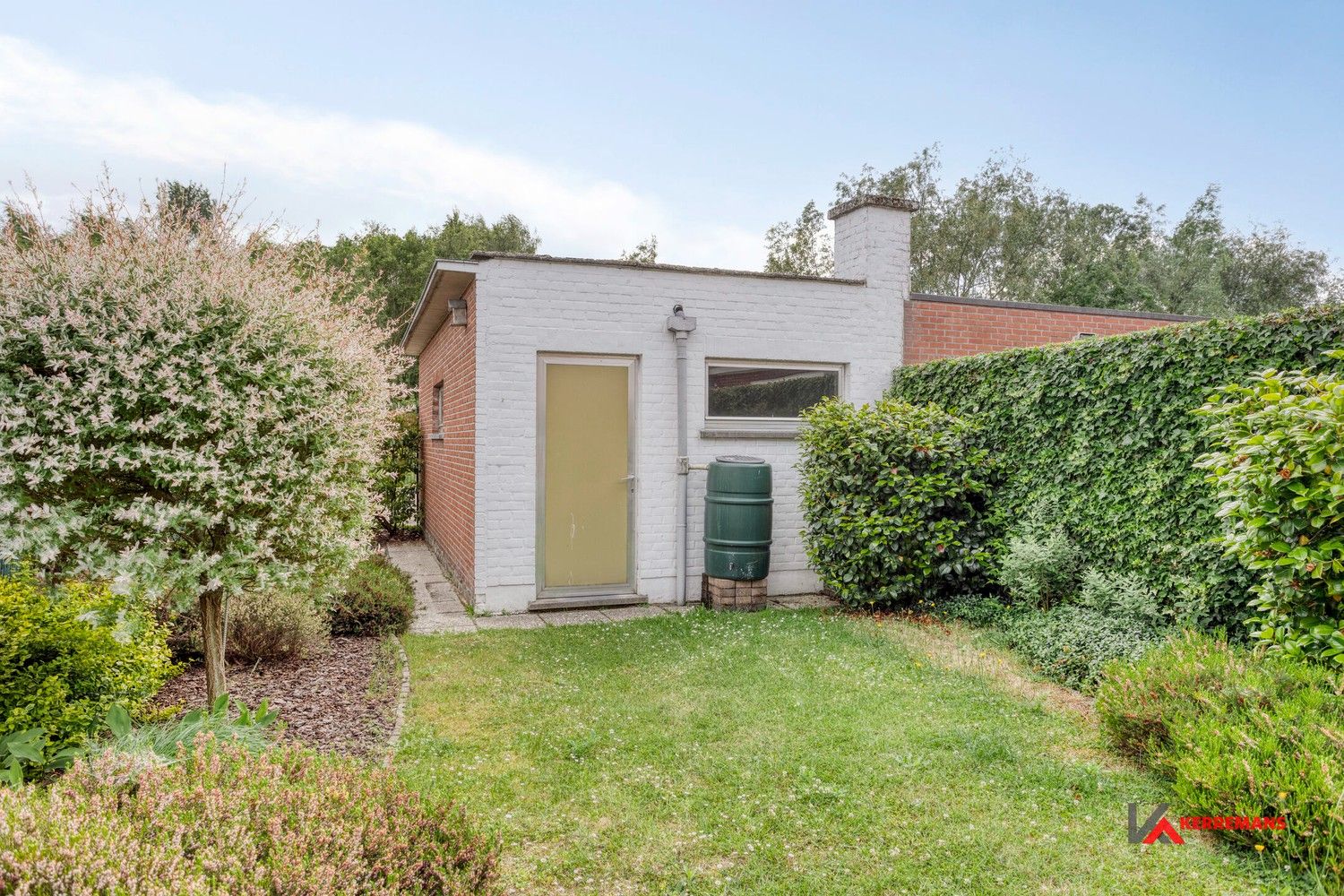 Woning met 3 slaapkamers, tuin en garage. foto 27