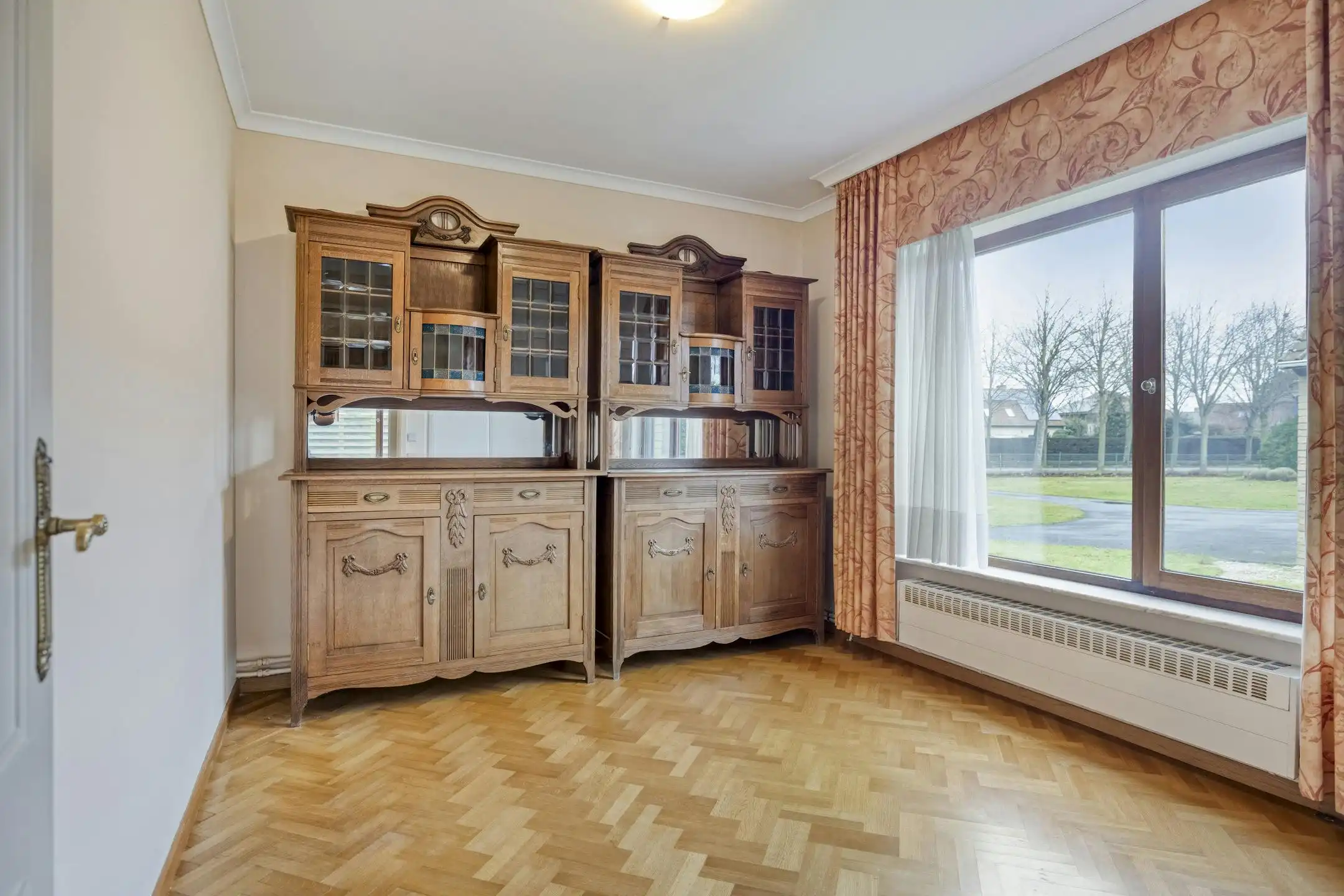 Gelijkvloerse villa op een perceel van maar liefst 2 342m² foto 12