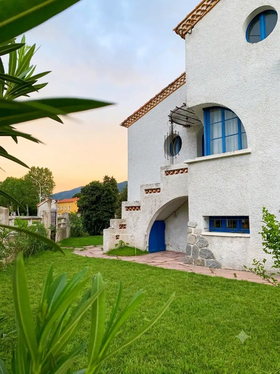 Hoofdfoto van de publicatie: Droomstek in het artistieke Céret !!!