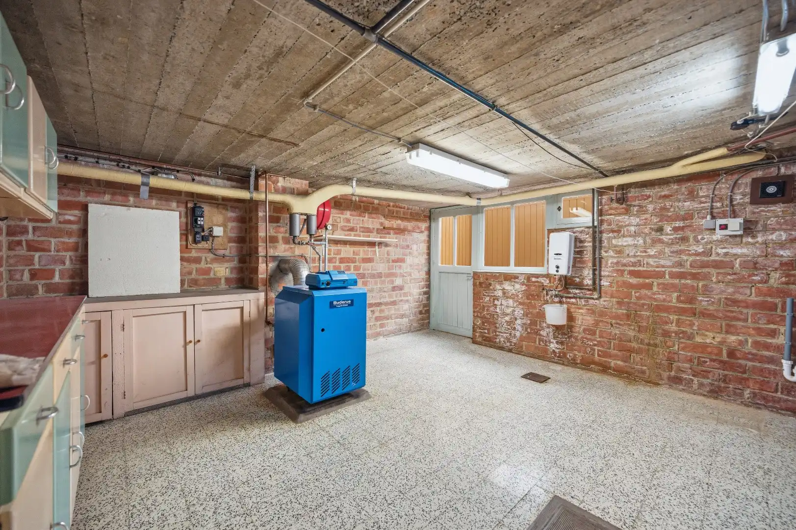 Te renoveren woning in een rustige wijk te Tienen op wandelafstand van centrum en station. foto 18