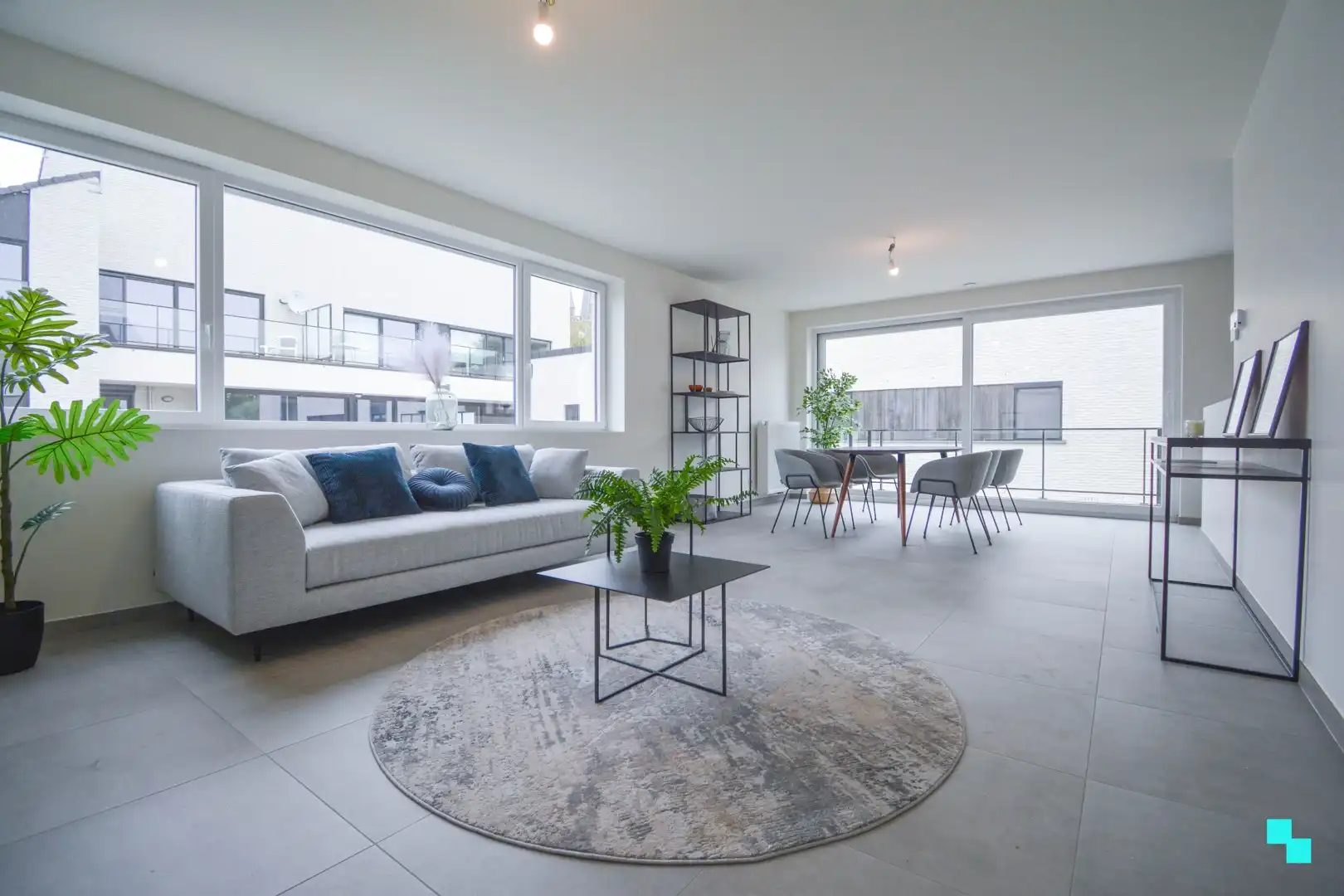 Aantrekkelijk, nieuwbouw appartement in dorpskern Gits foto 2