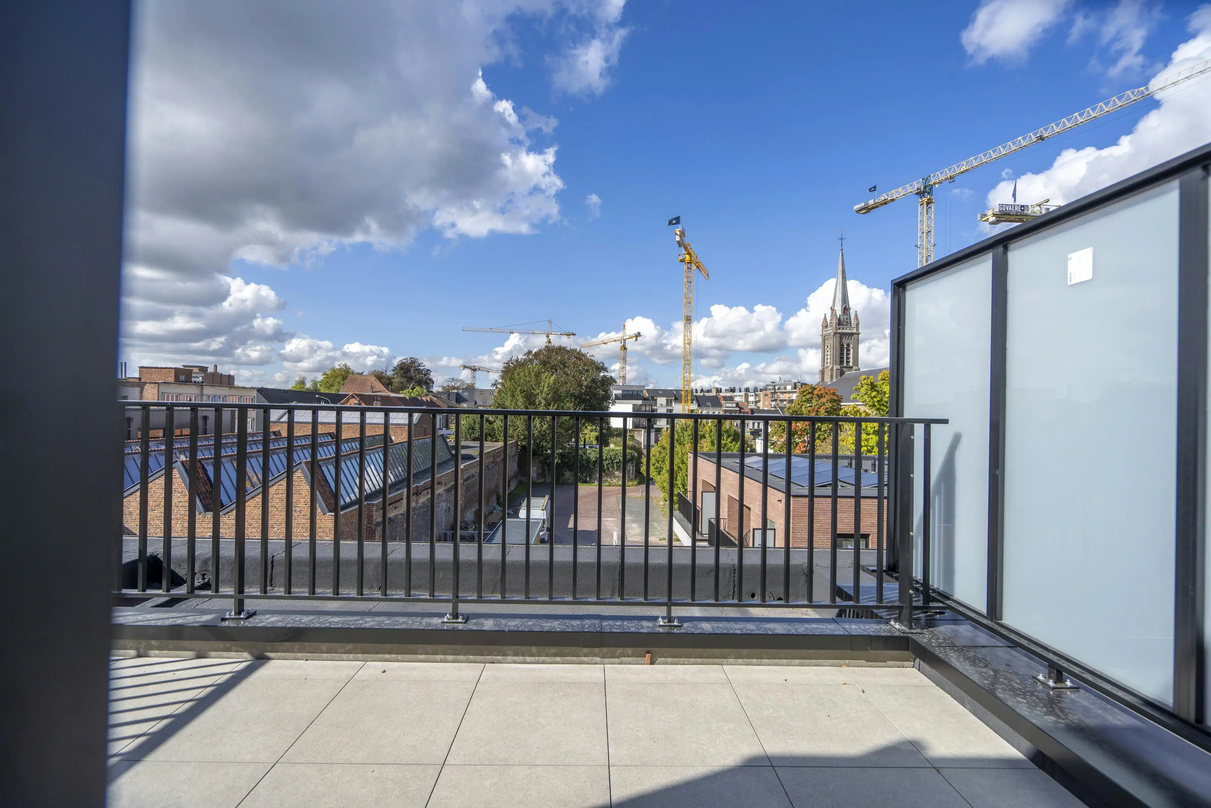 Nieuwbouwwoning met 4 slaapkamers te koop centrum Kortrijk foto 17