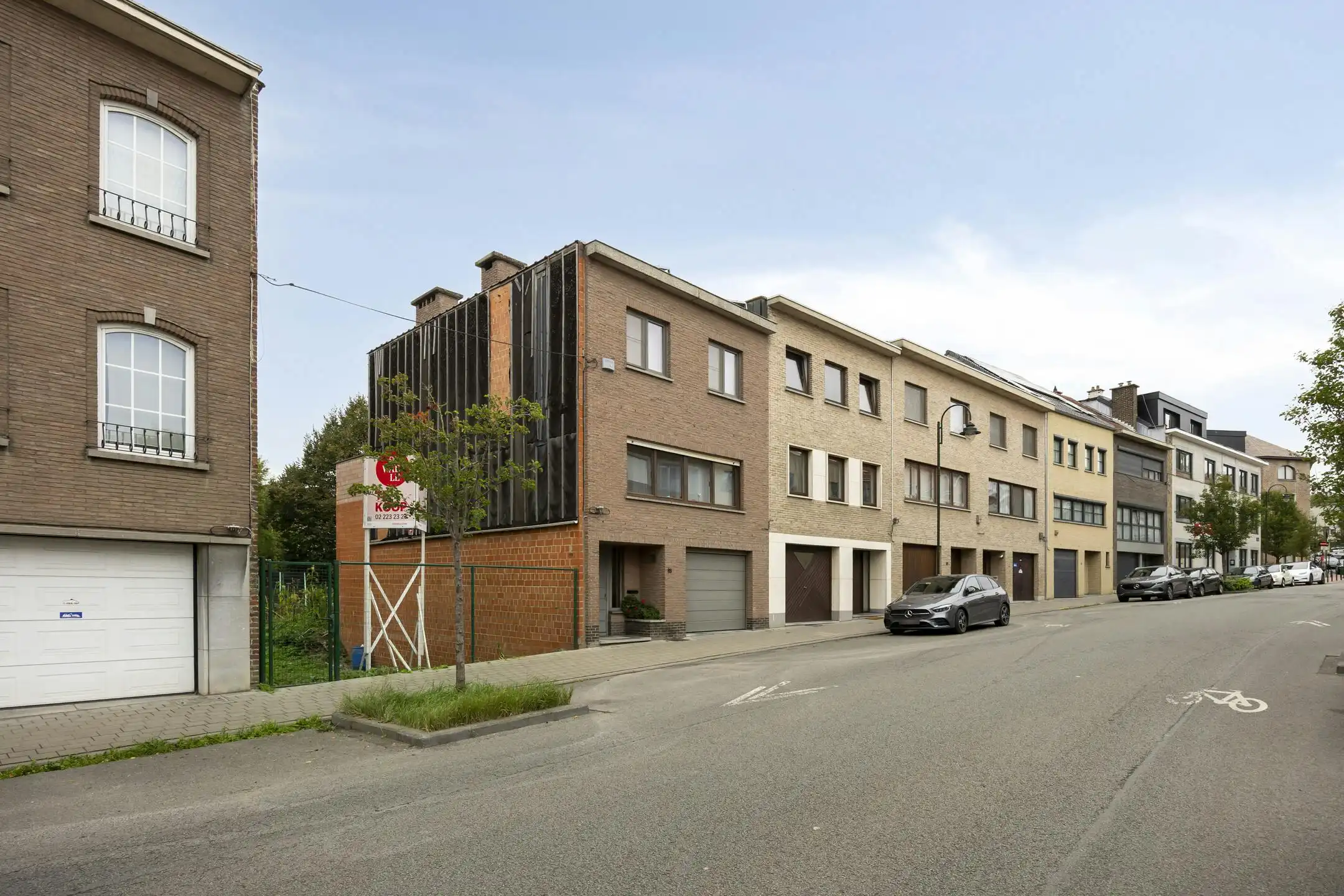 Rustig gelegen bouwgrond te koop in Neder-Over-Heembeek foto 3