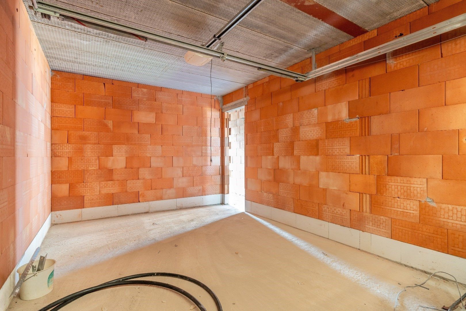 Creëer Uw EIGEN Woonavontuur: 'Casco' pastorijwoning in halfopen bebouwing op een perceel van 10a77ca! foto 16