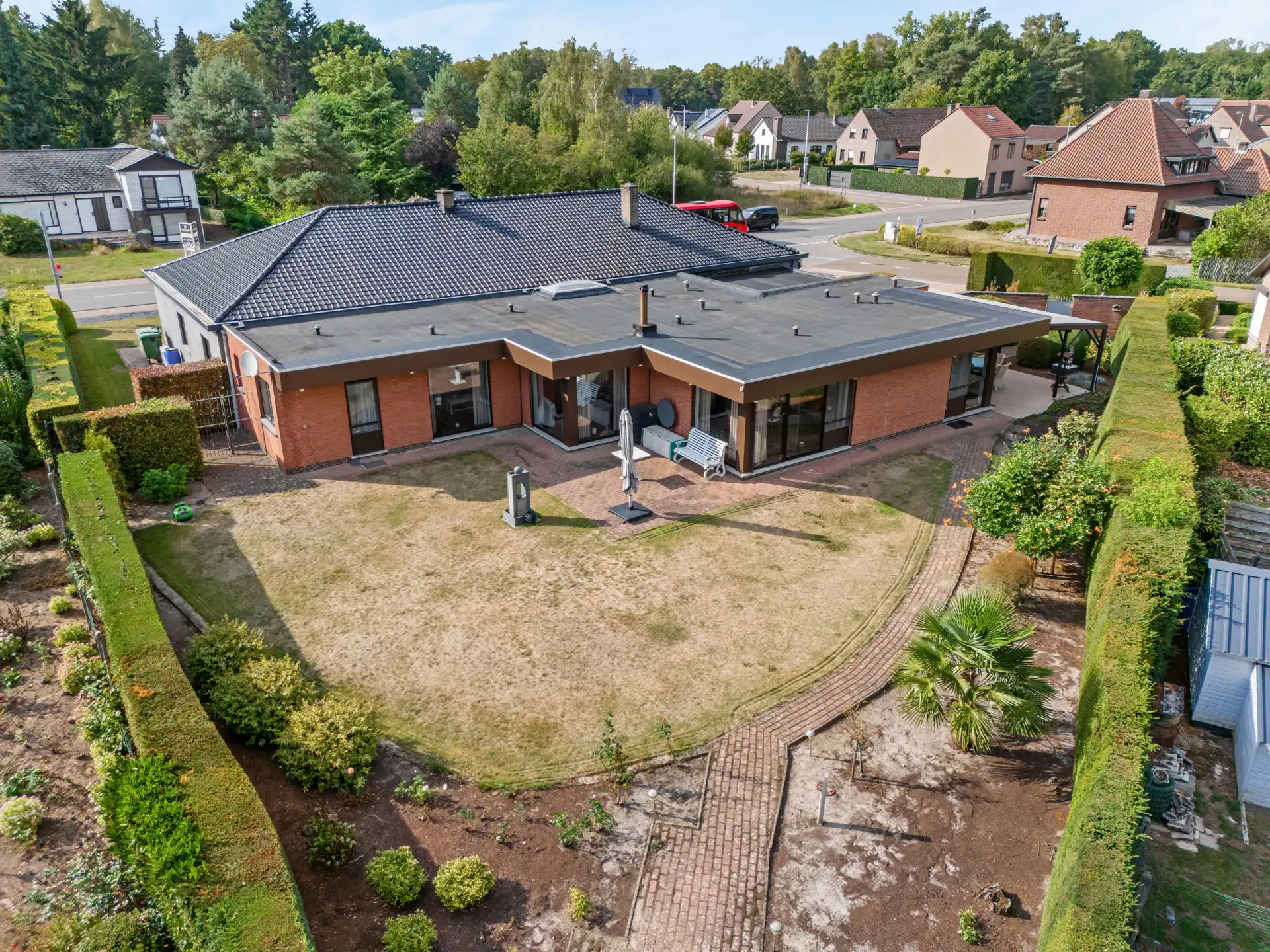 Woning met handelspand op 28a17ca foto 3