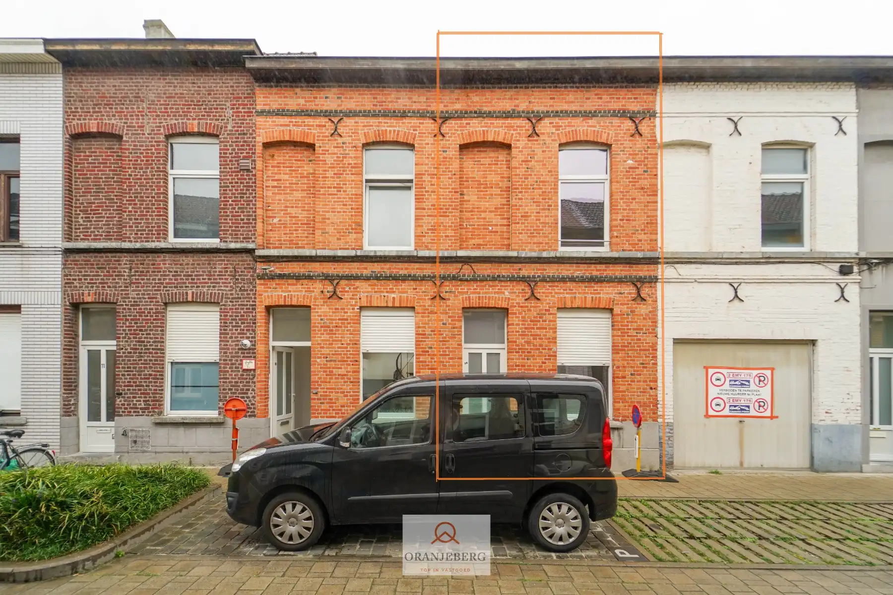 Gemeubeld en gerenoveerde rijtjeswoning op boogscheut van Gent TE HUUR voor 11 maanden foto 2