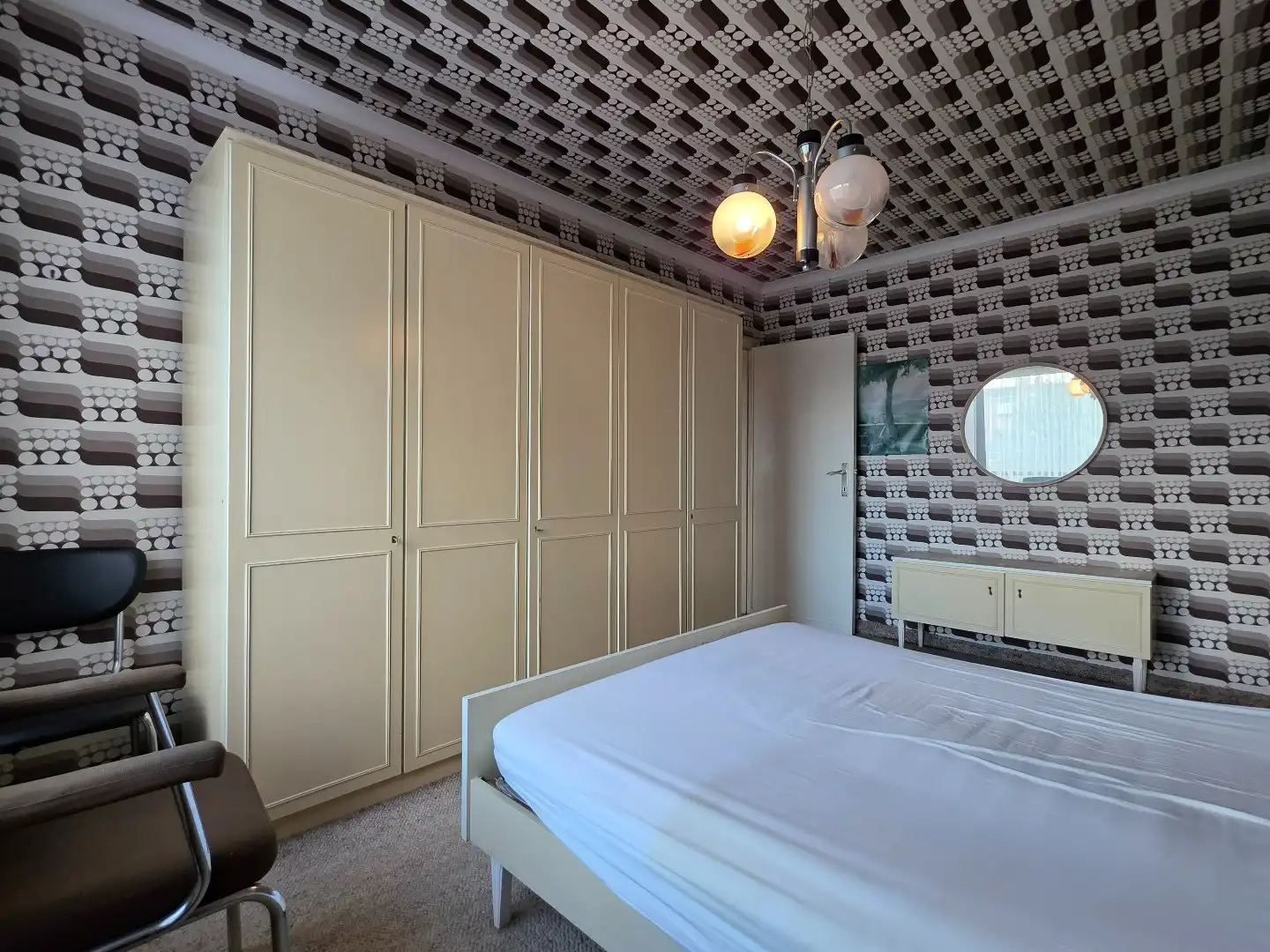 Stevige woning met 3 slaapkamers in doodlopende straat in Kuurne met ruime garage en mooie tuin. foto 15