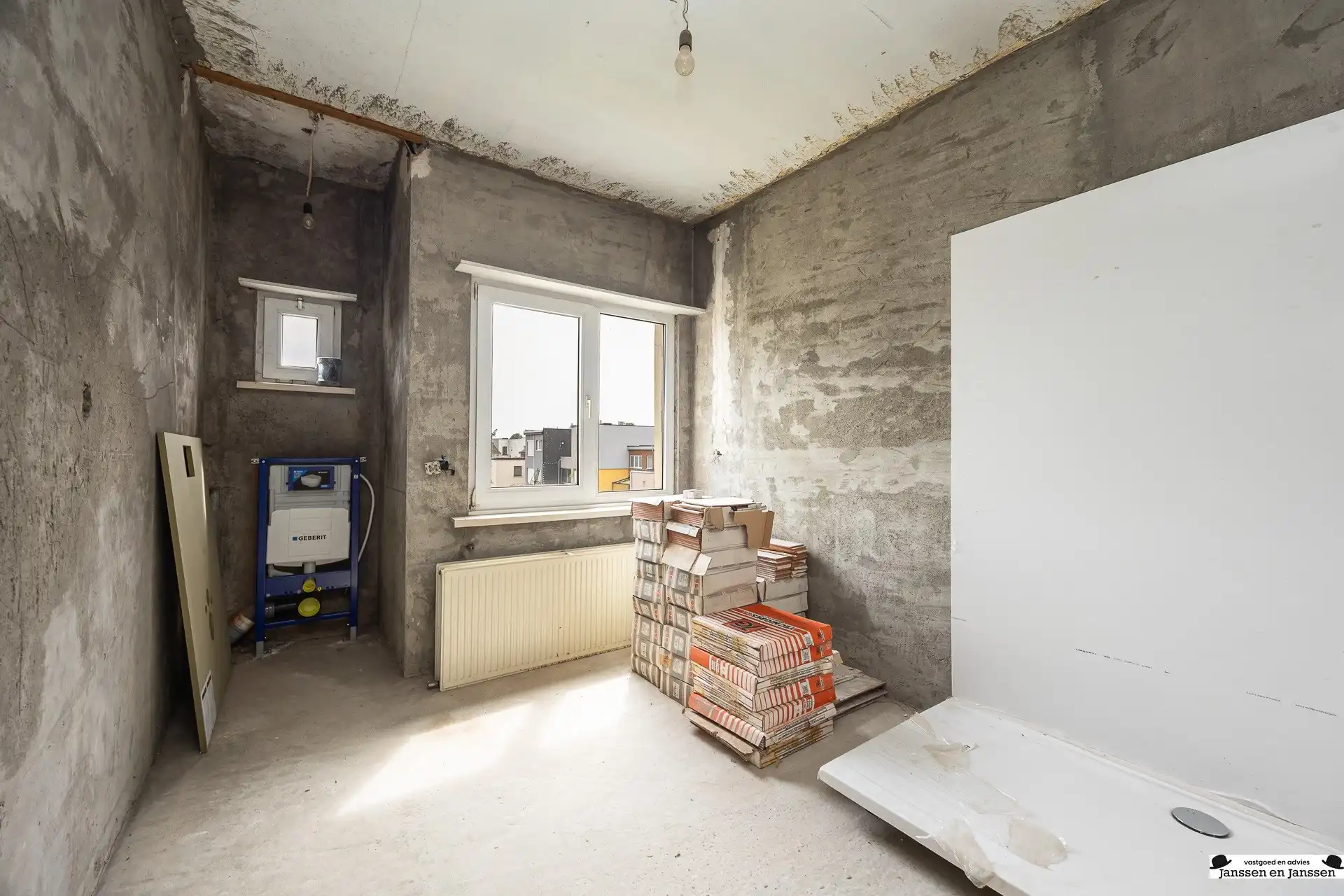 Te renoveren woning met 6à8 slaapkamers, garage en tuin! foto 22