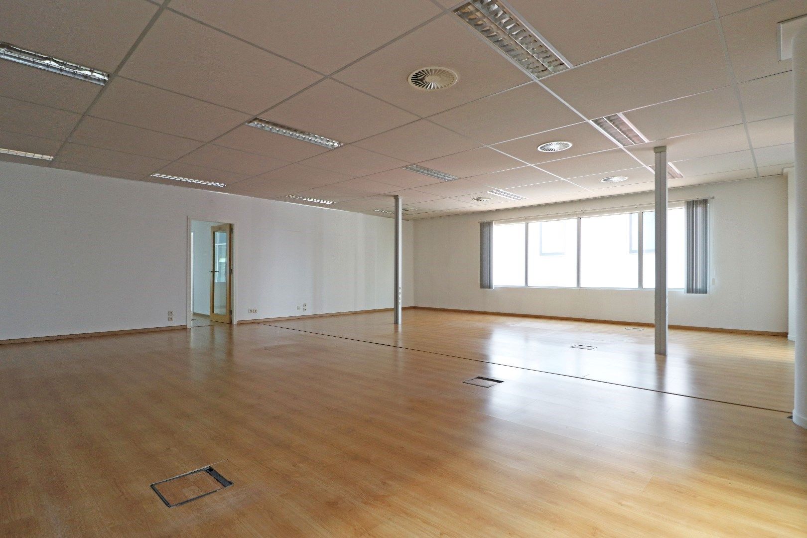 Kantoor op toplocatie foto 8
