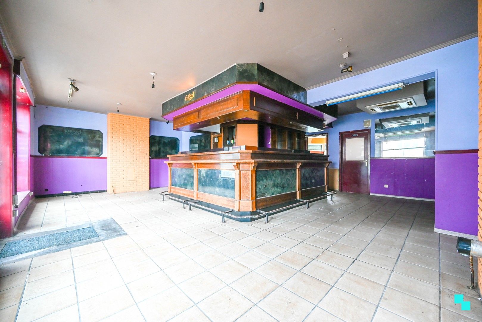 Handelspand met naastgelegen uitweg te Oostrozebeke foto 3