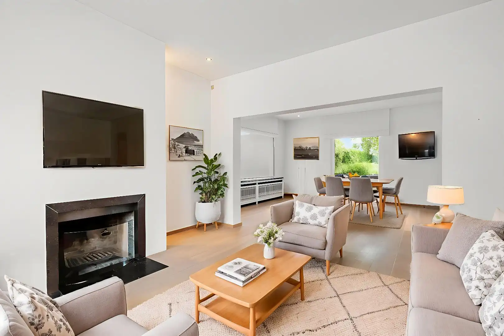 Villa met aparte praktijkruimte, zonnige tuin, garage en carport in Houthulst foto 4