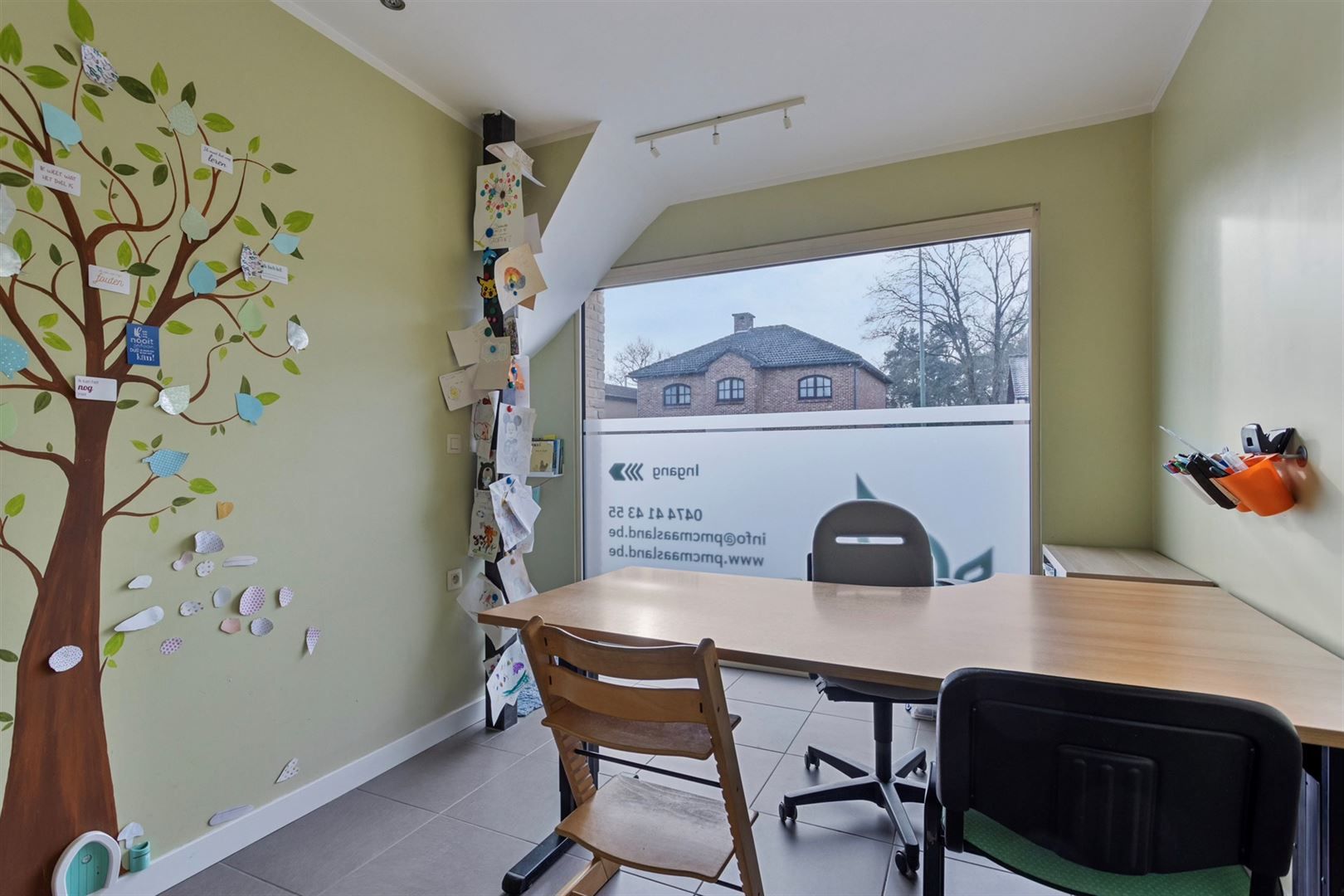 TE KOOP: Ruime woning met praktijkruimte in Maasmechelen! foto 28