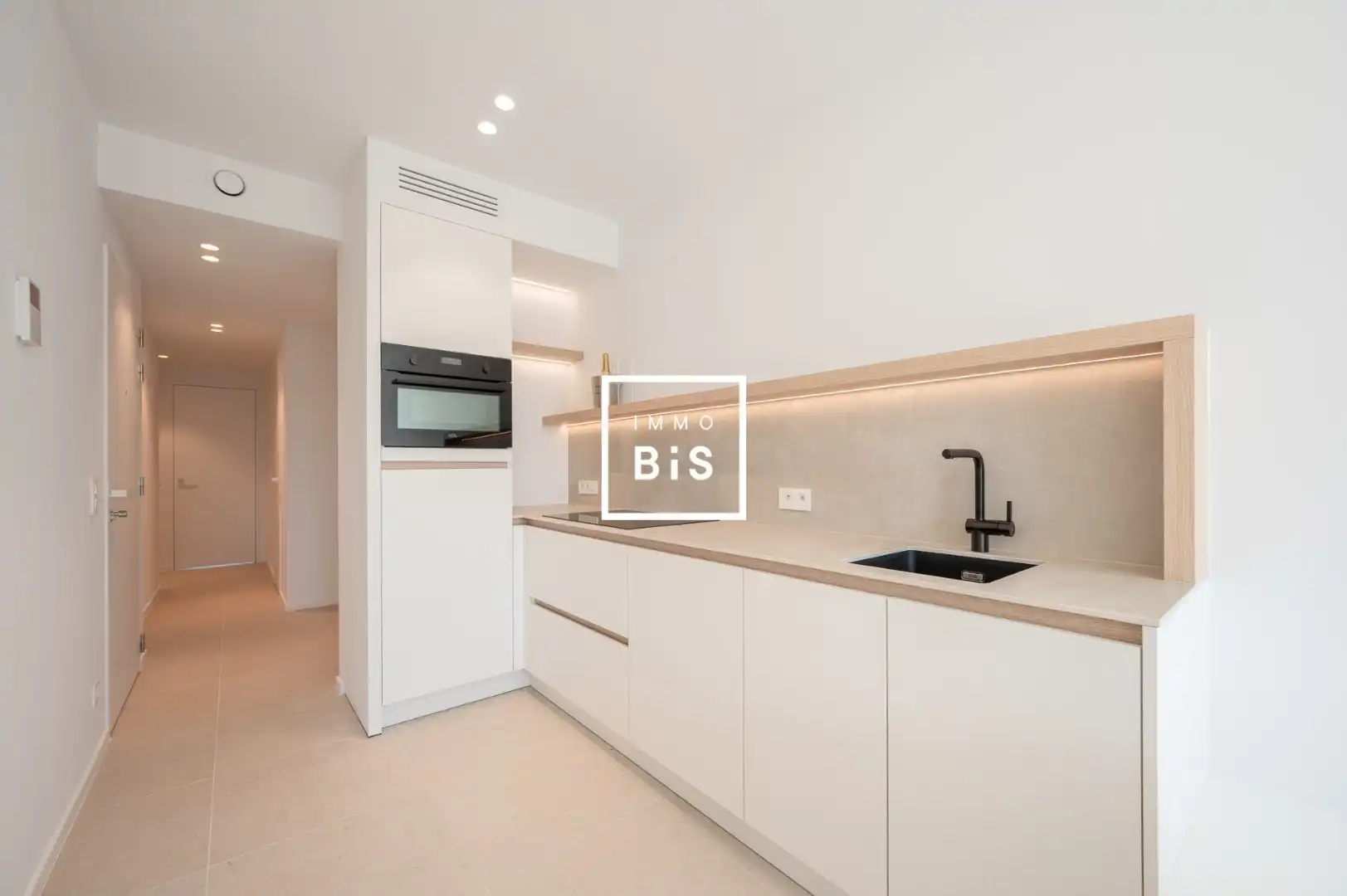 Stijlvol nieuwbouwappartement volledig afgewerkt in het hart van Knokke foto 8