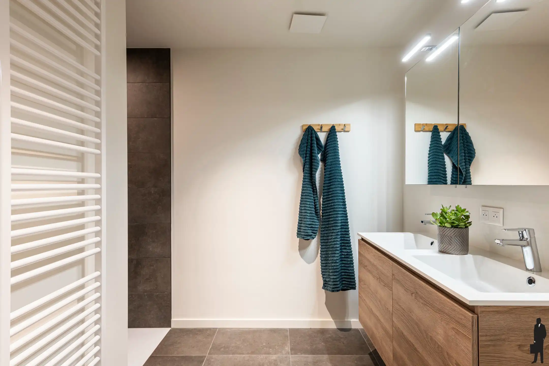 Uitstekend instapklaar appartement met groot terras in Arendonk foto 17