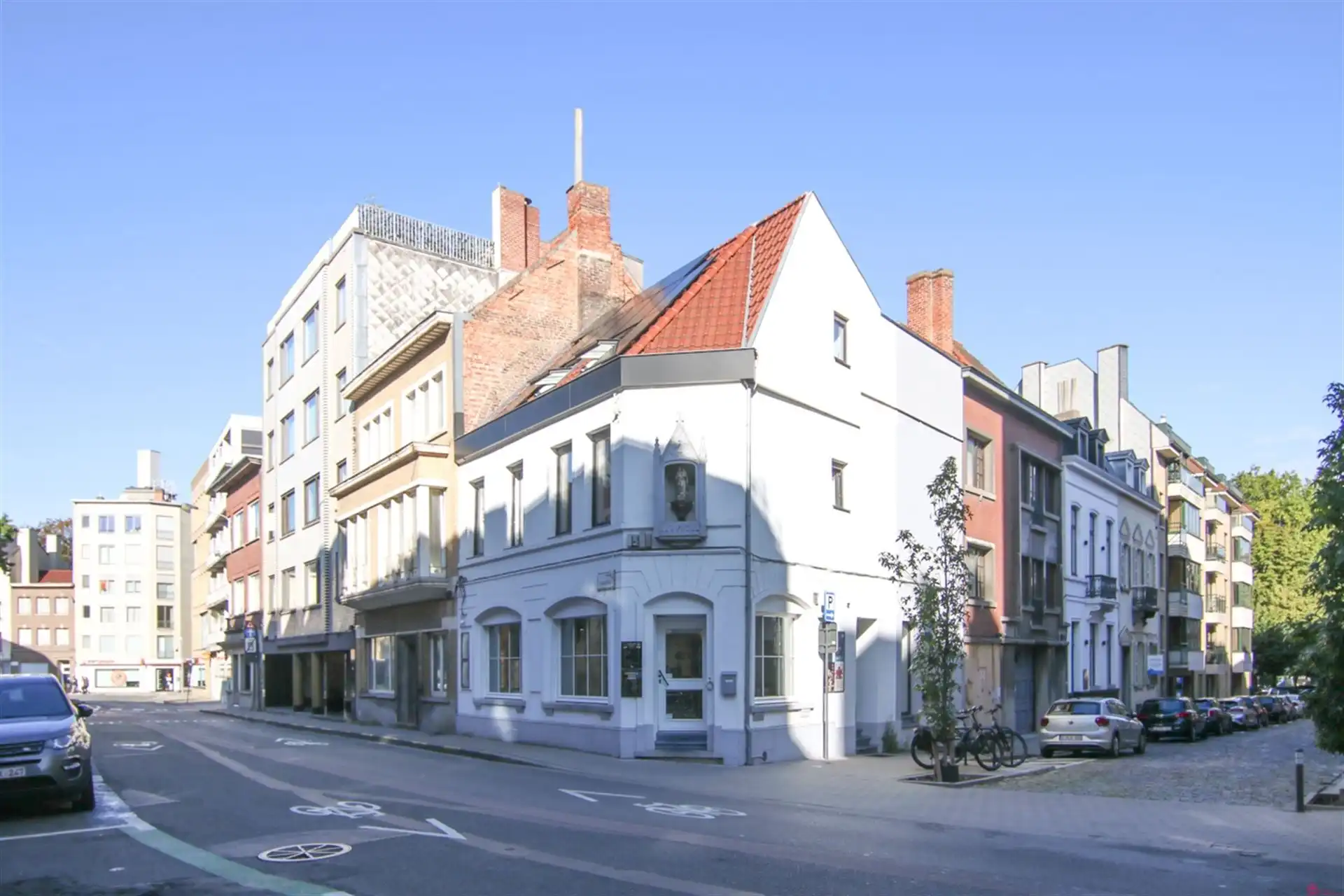 Vernieuwd dakappartement nabij Grote Markt foto 9