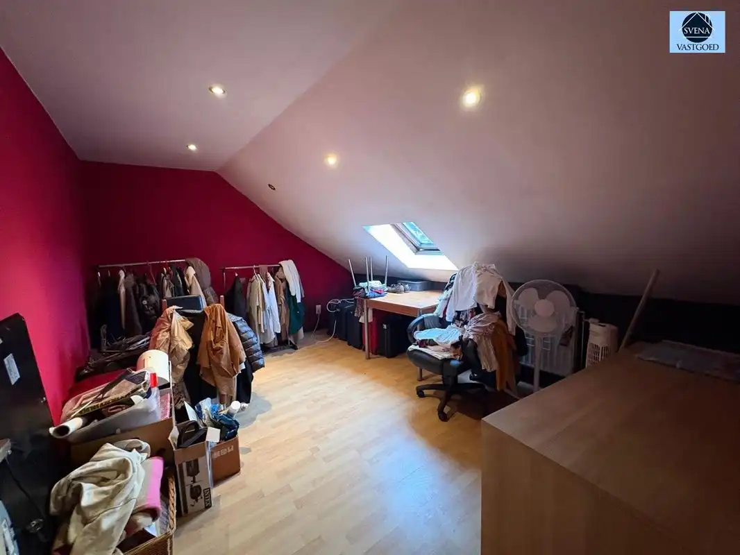 ZEER GOED GELEGEN WONING NABIJ CENTRUM foto 11