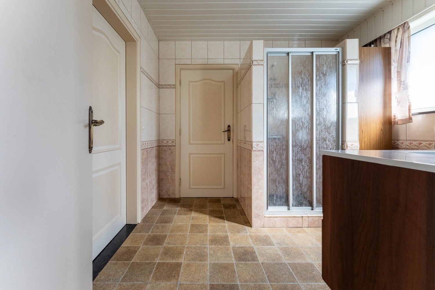 Landelijk gelegen vrijstaande woning op 12a 38ca nabij de Nederlandse grens! foto 14
