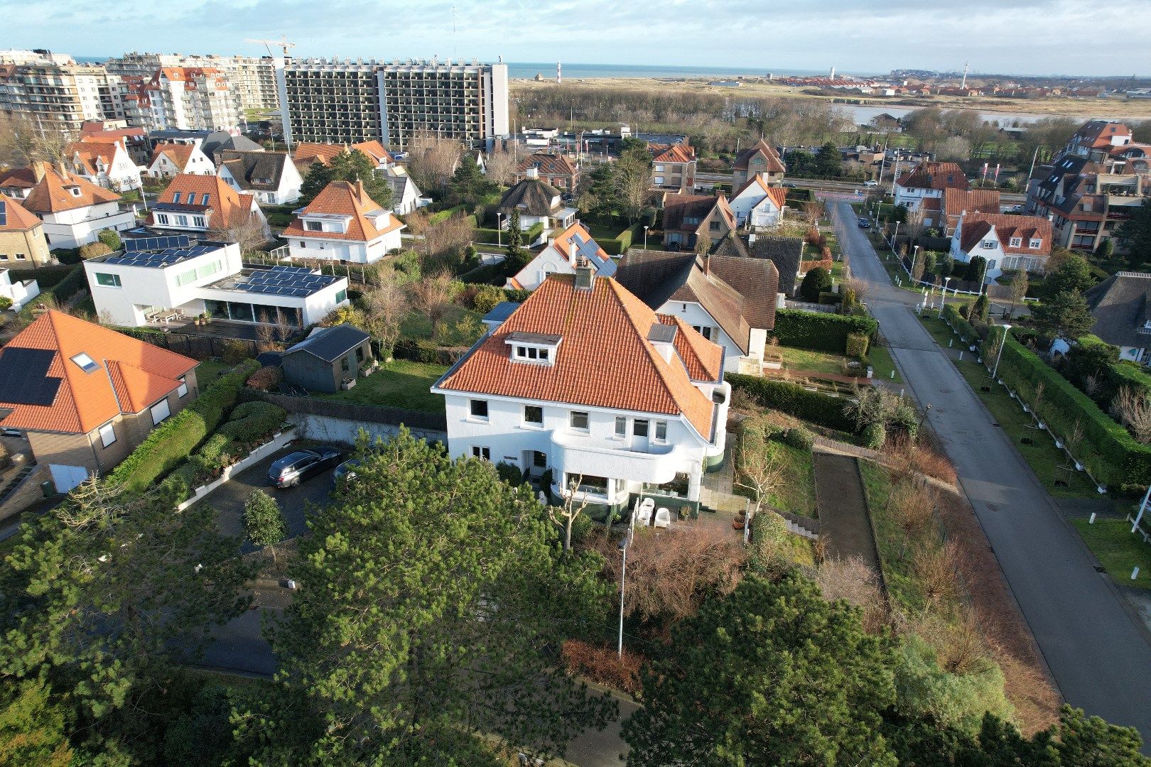 Statige en karaktervolle villa gelegen in de Simli-wijk te Nieuwpoort op 1151 m² - topligging! foto 23