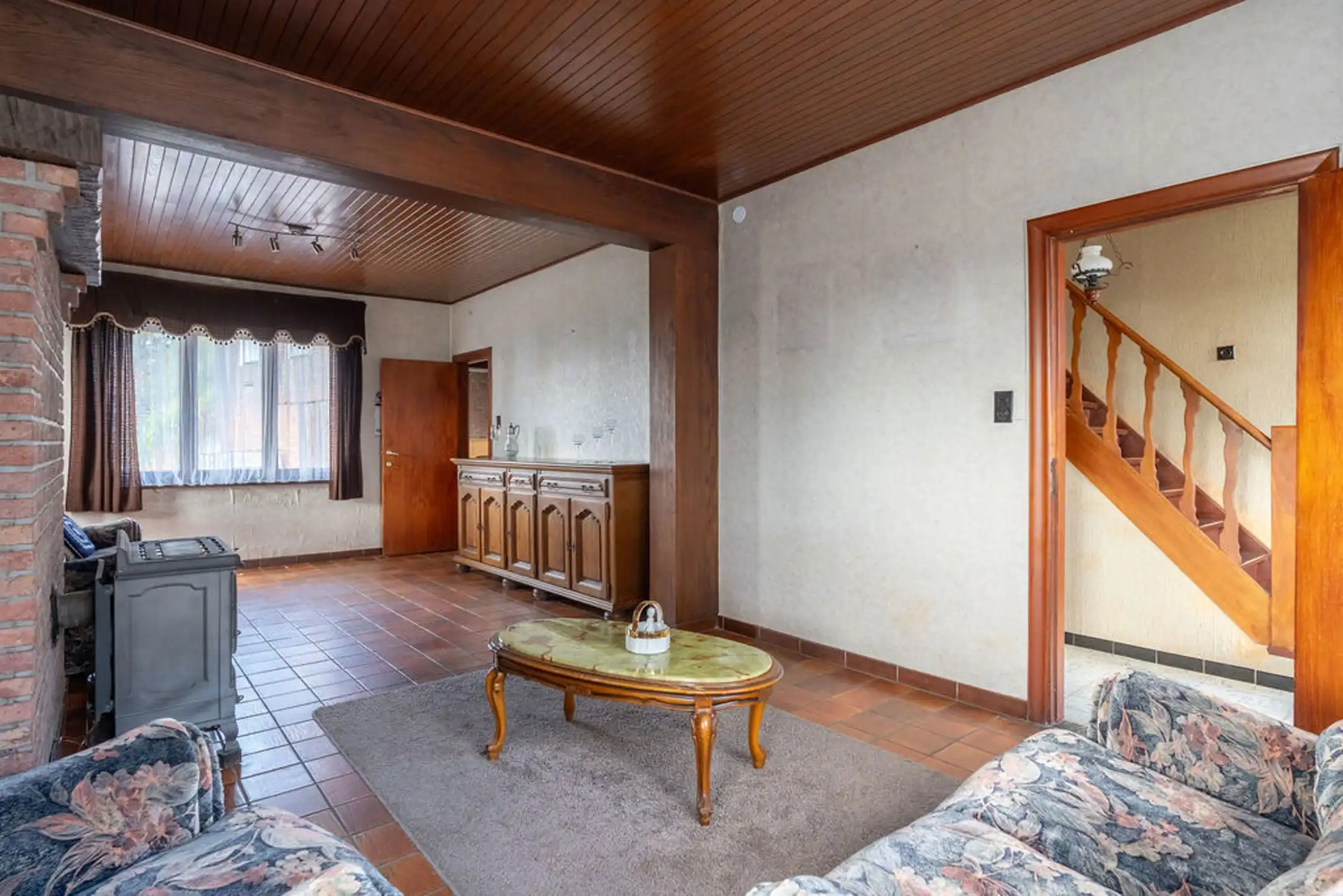 Te renoveren woning op een mooi en gunstig gelegen perceel van in totaal 6.449 m². foto 5