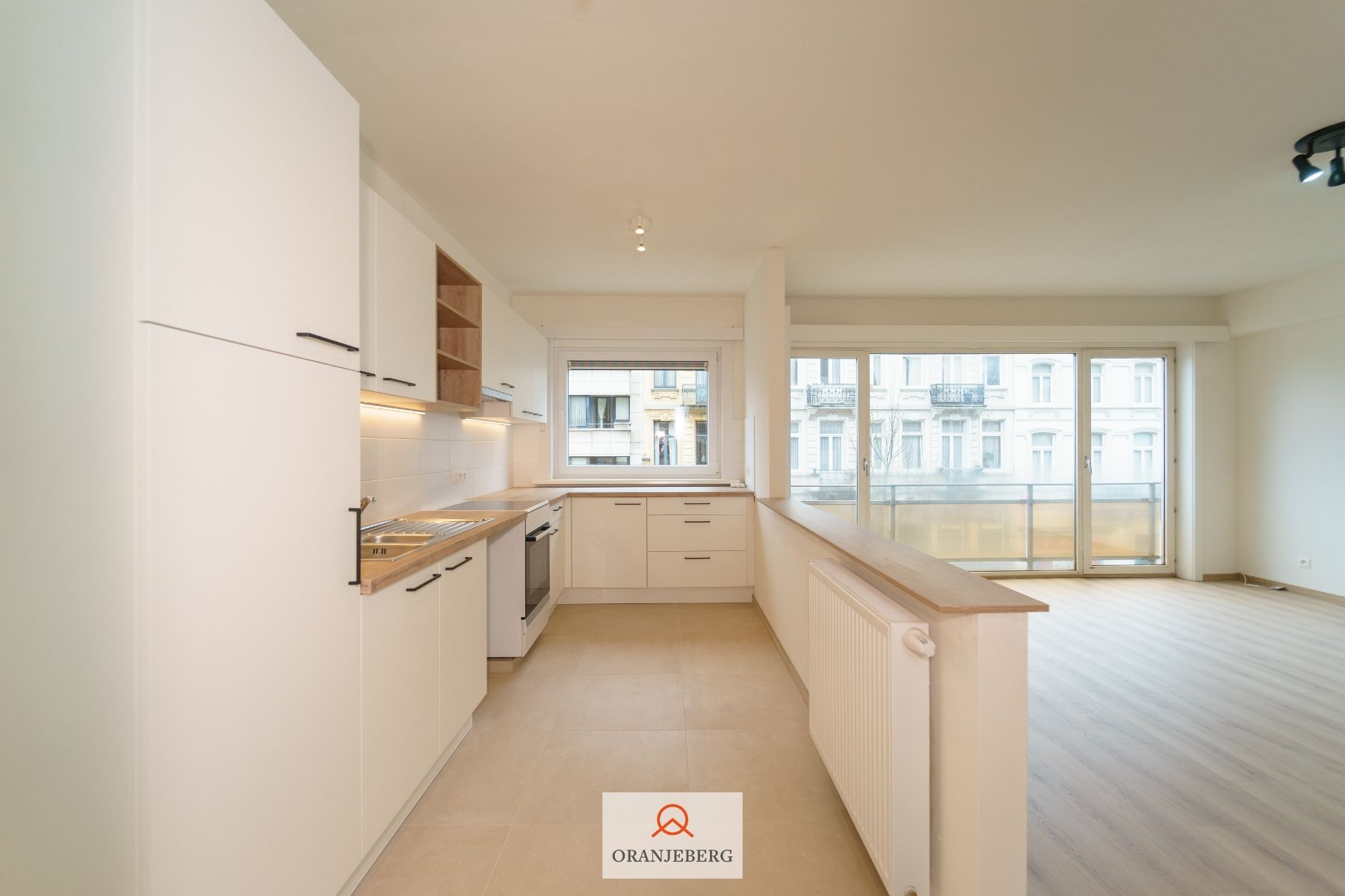 Appartement op 300 meter van het station, Kortrijksesteenweg 327 foto 12