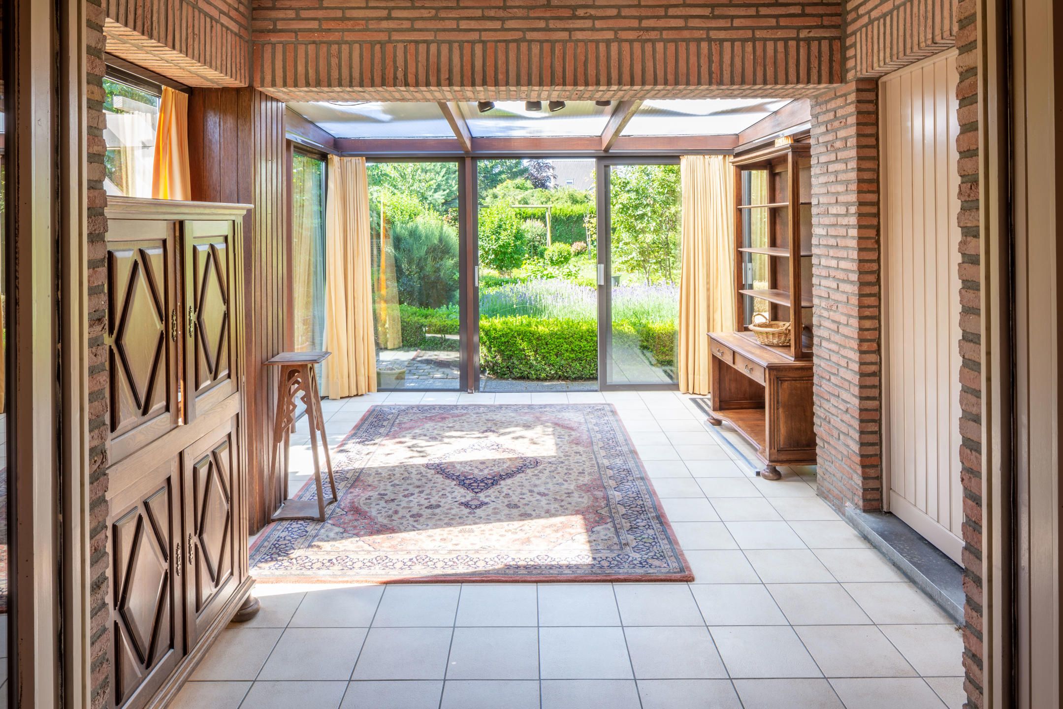 Woning met tuin te huur op goede locatie nabij het centrum van Sint-Antonius. foto 11