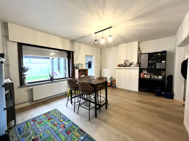Vernieuwde woning met 2 slaapkamers foto 3