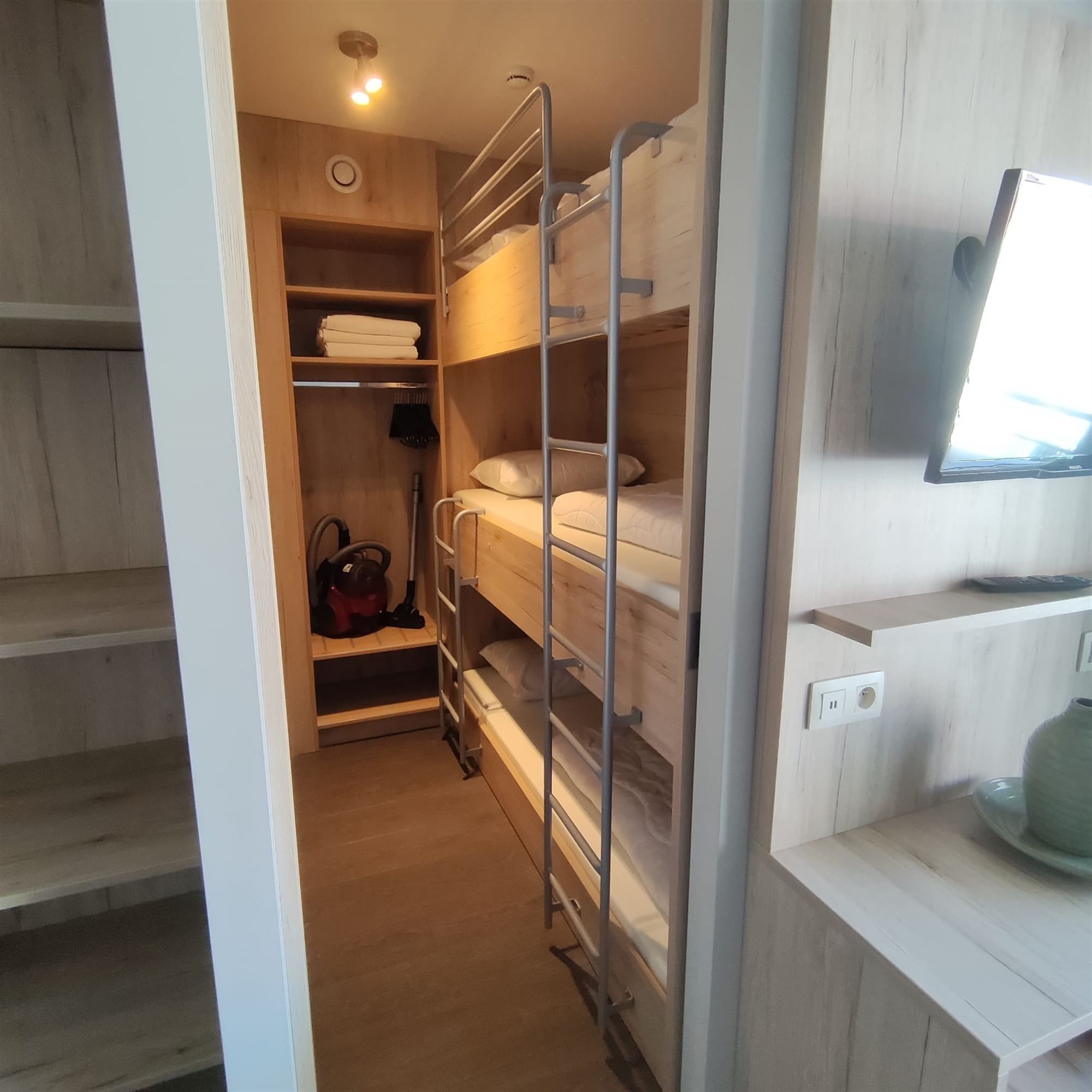 Interessant opbrengsteigendom in Zeebrugge foto 15