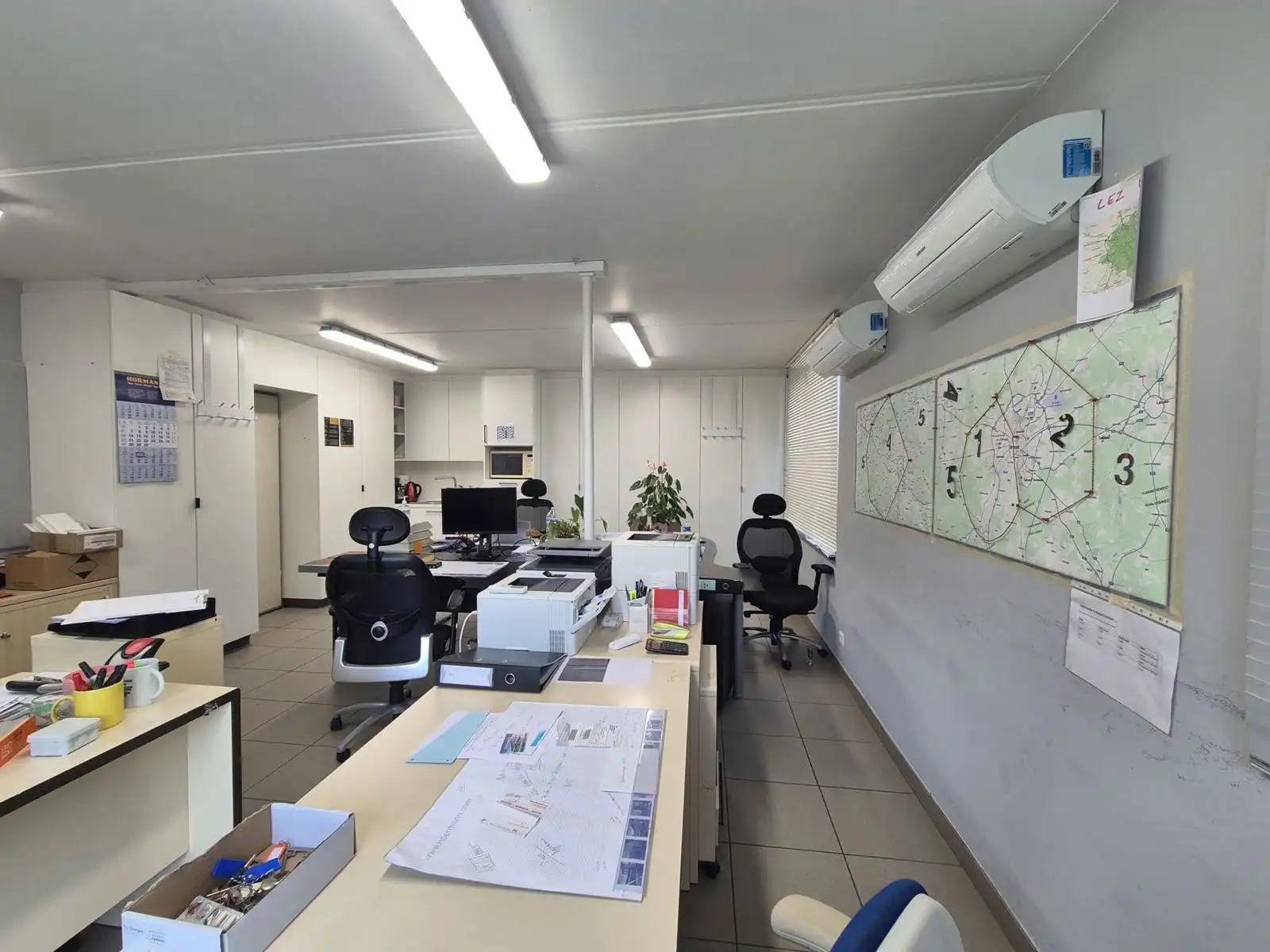 Opslag/werkplaats van 1000 m² met bijkomende kantoorruimte foto 15