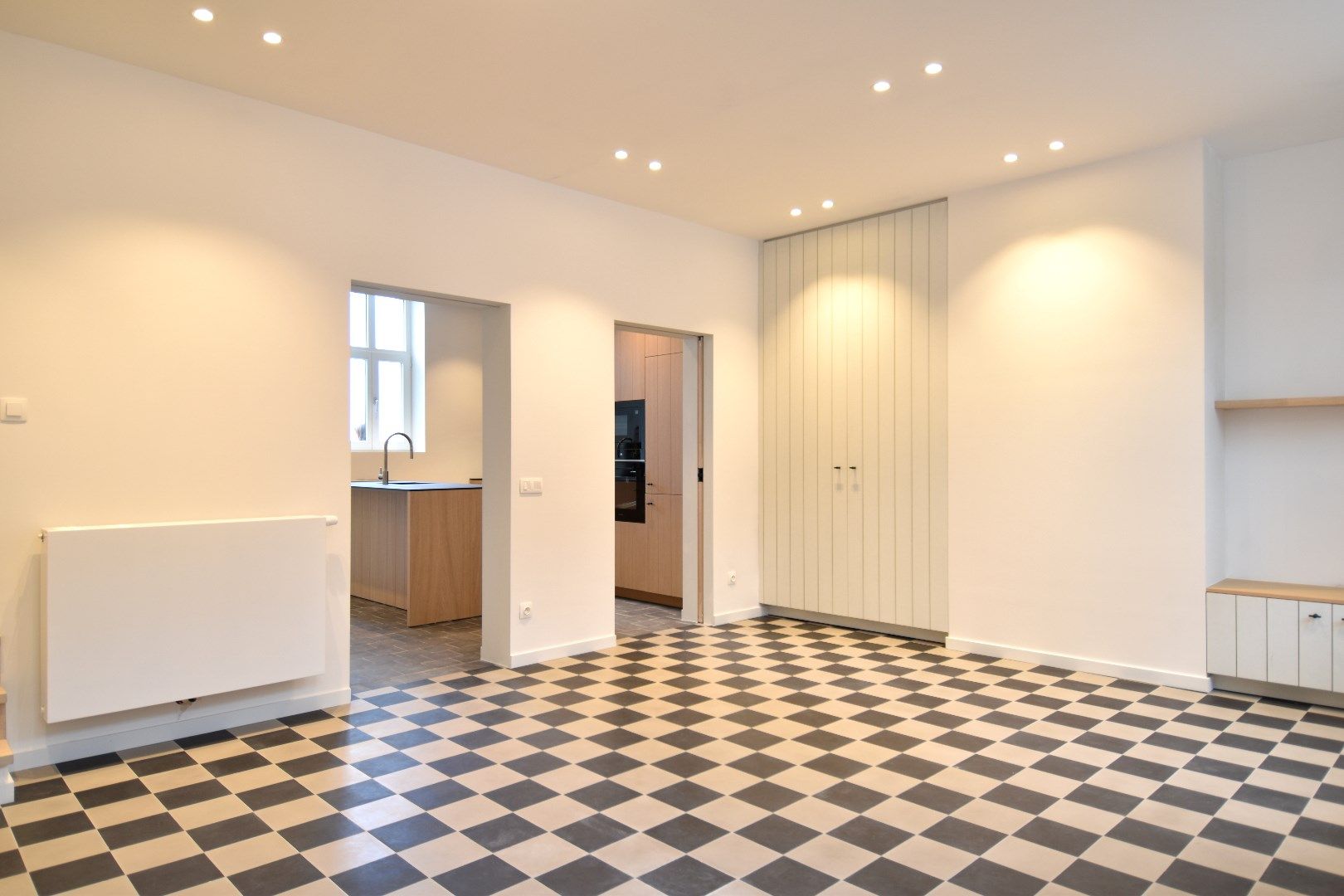 Volledig vernieuwde rijwoning met 3 slaapkamers te Bissegem foto 4