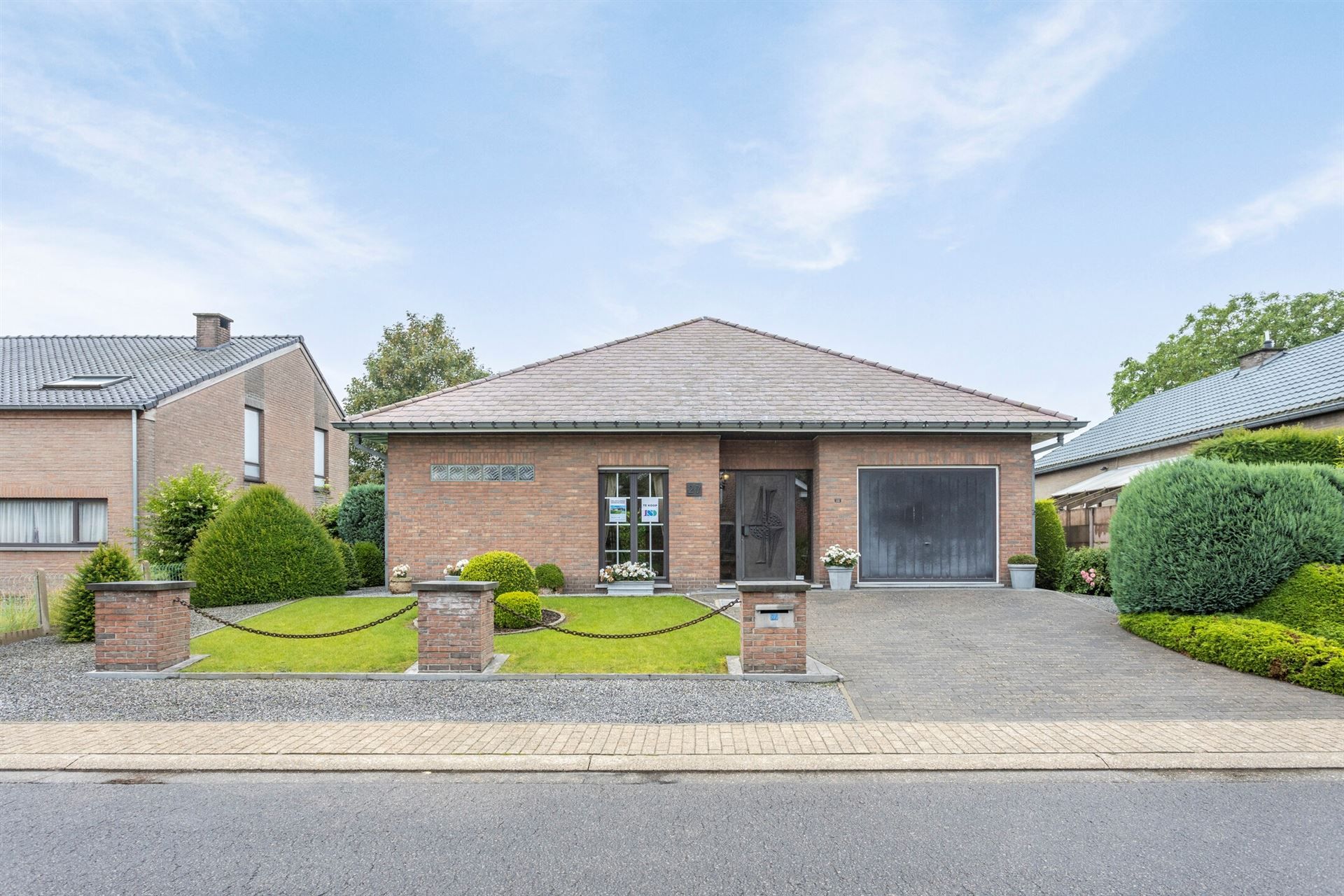 Huis foto {{pictureIndex}}