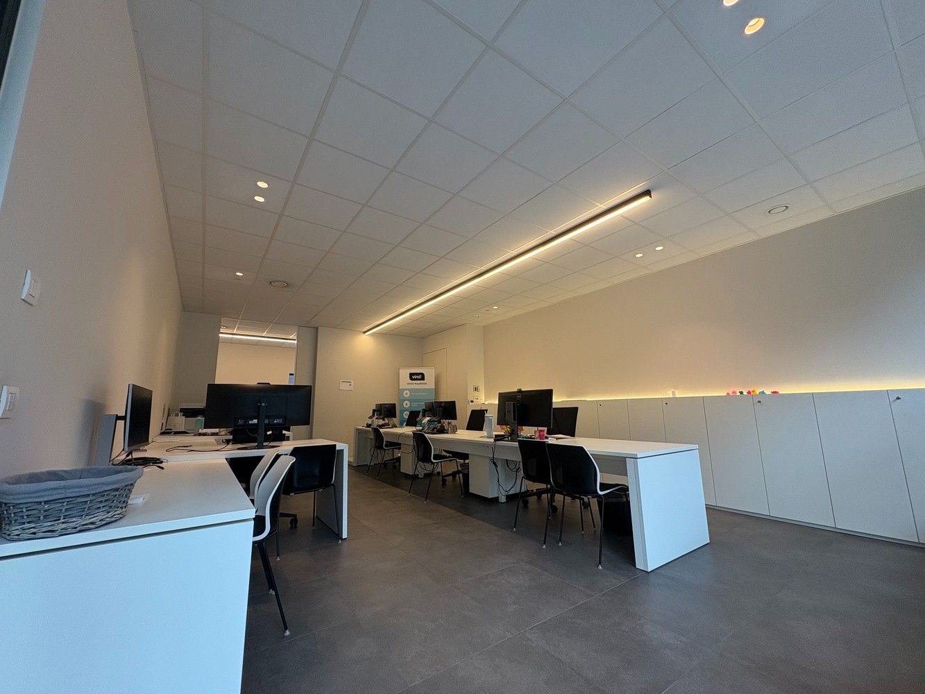 Handelsruimte in het centrum van Torhout foto 2