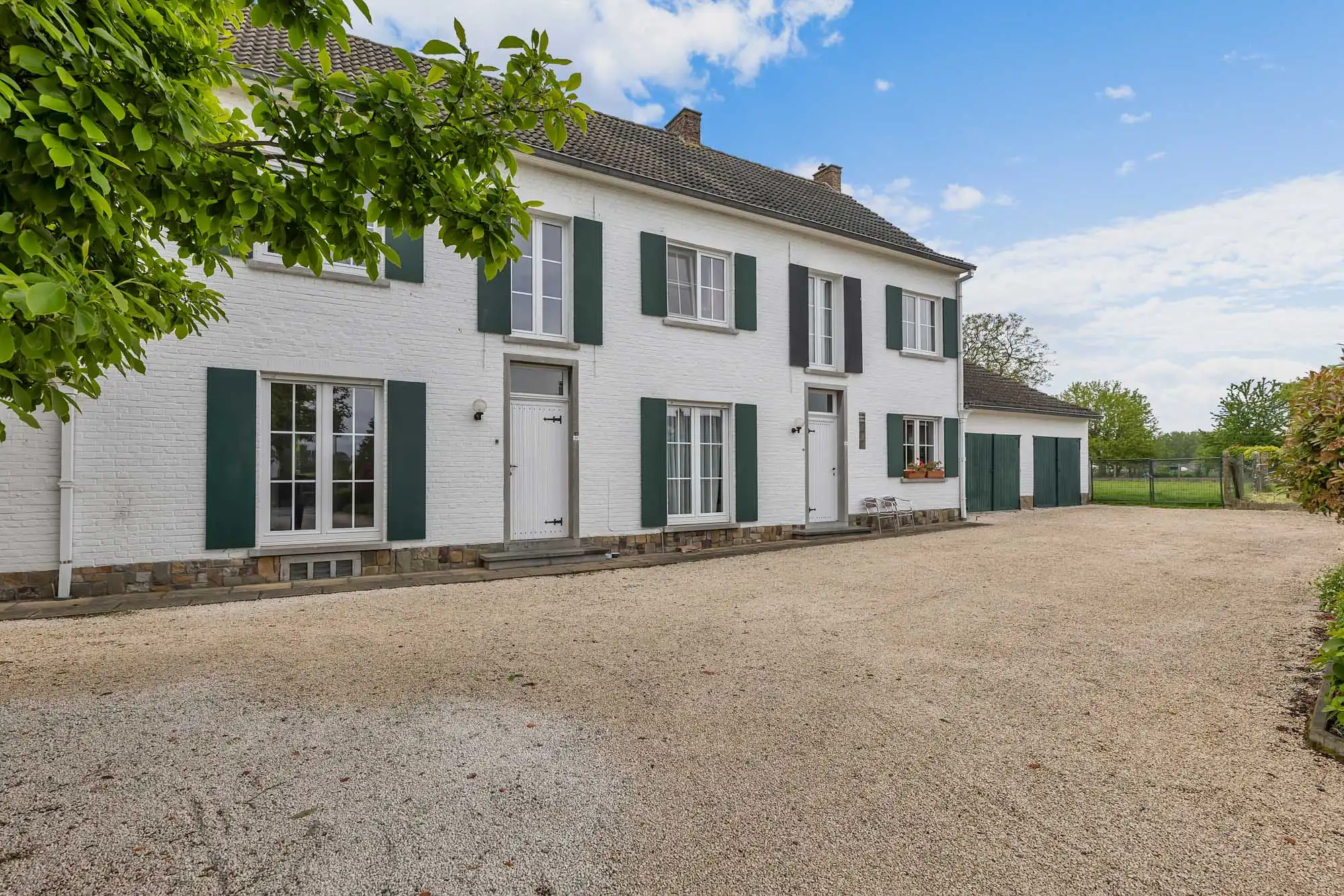 Charmewoningen met aanpalende weide te koop te Pajottegem! foto 10