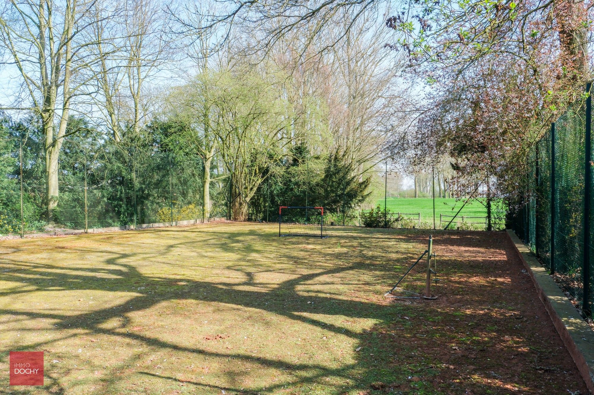 Karaktervolle herenvilla op ca 7.800m² palend aan oude Scheldearm foto 14
