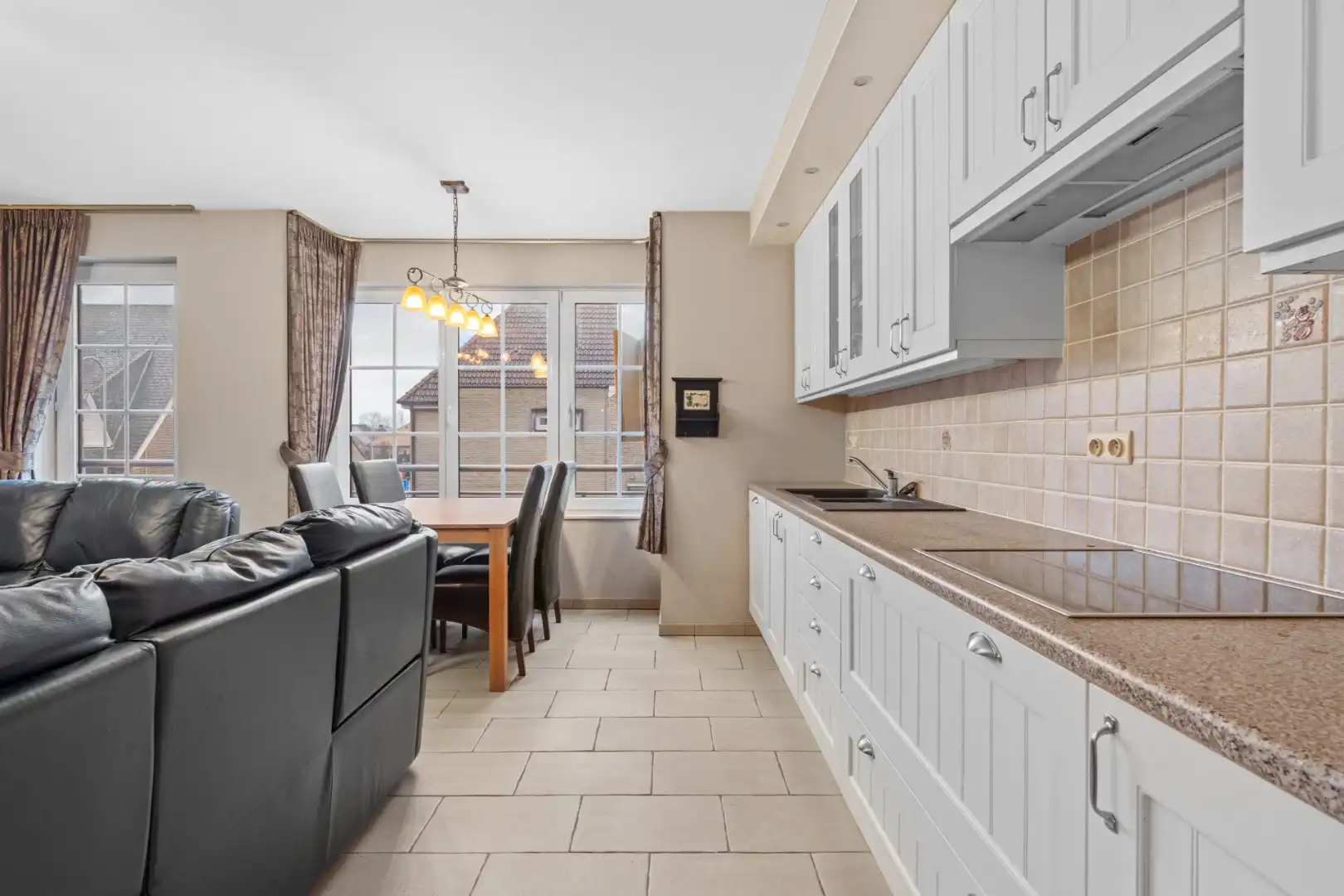 Leuk appartement met 2 slpks. en zongericht terras foto 7