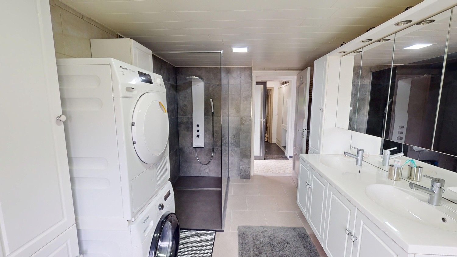 Gerenoveerde woning met bijgebouw en prachtige tuin – Ideaal voor rustzoekers of ondernemers! foto 7