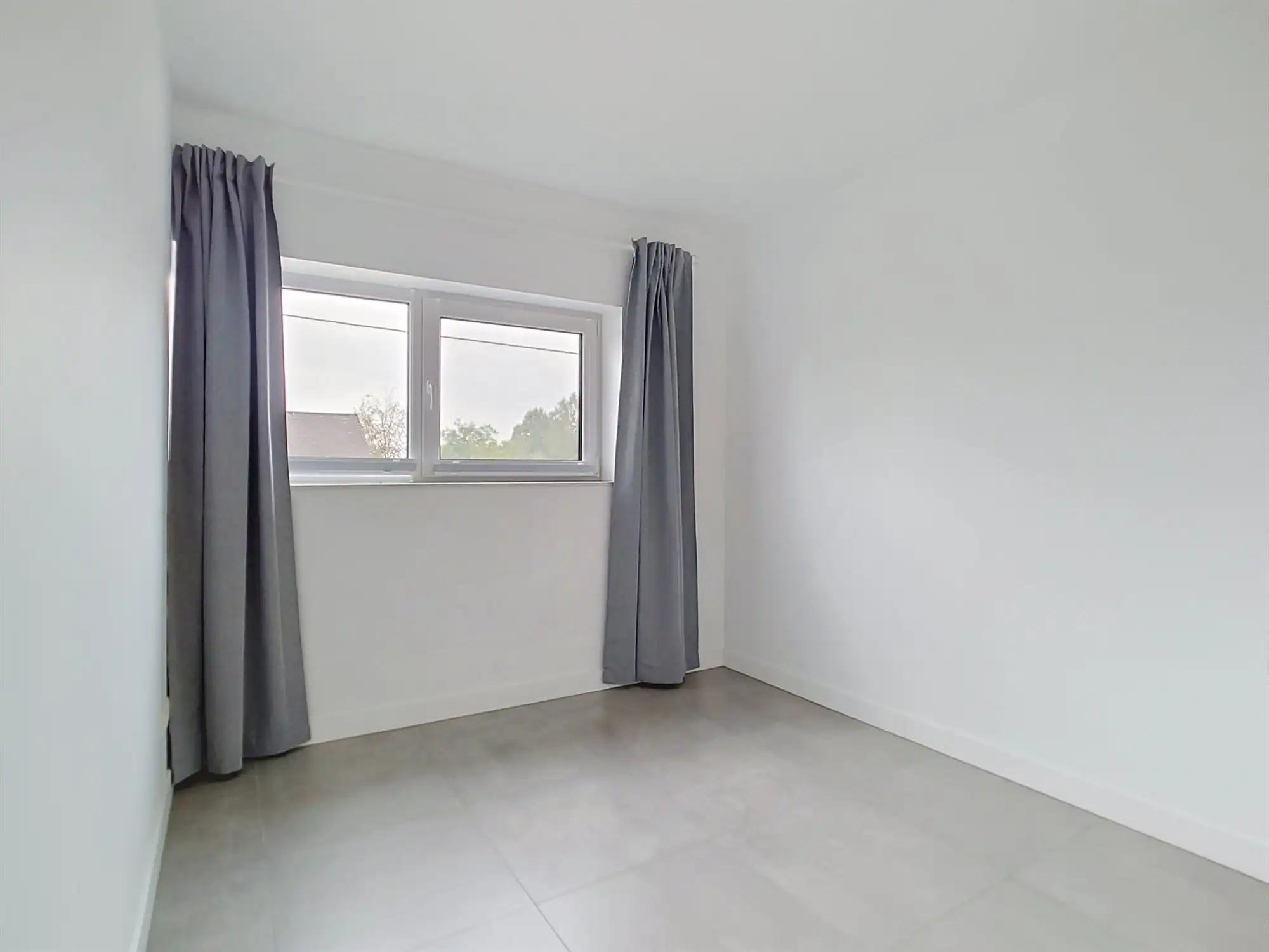 Lichtrijk en recent nieuwbouwappartement met 3 slaapkamers en overdekt terras in een rustige omgeving foto 11