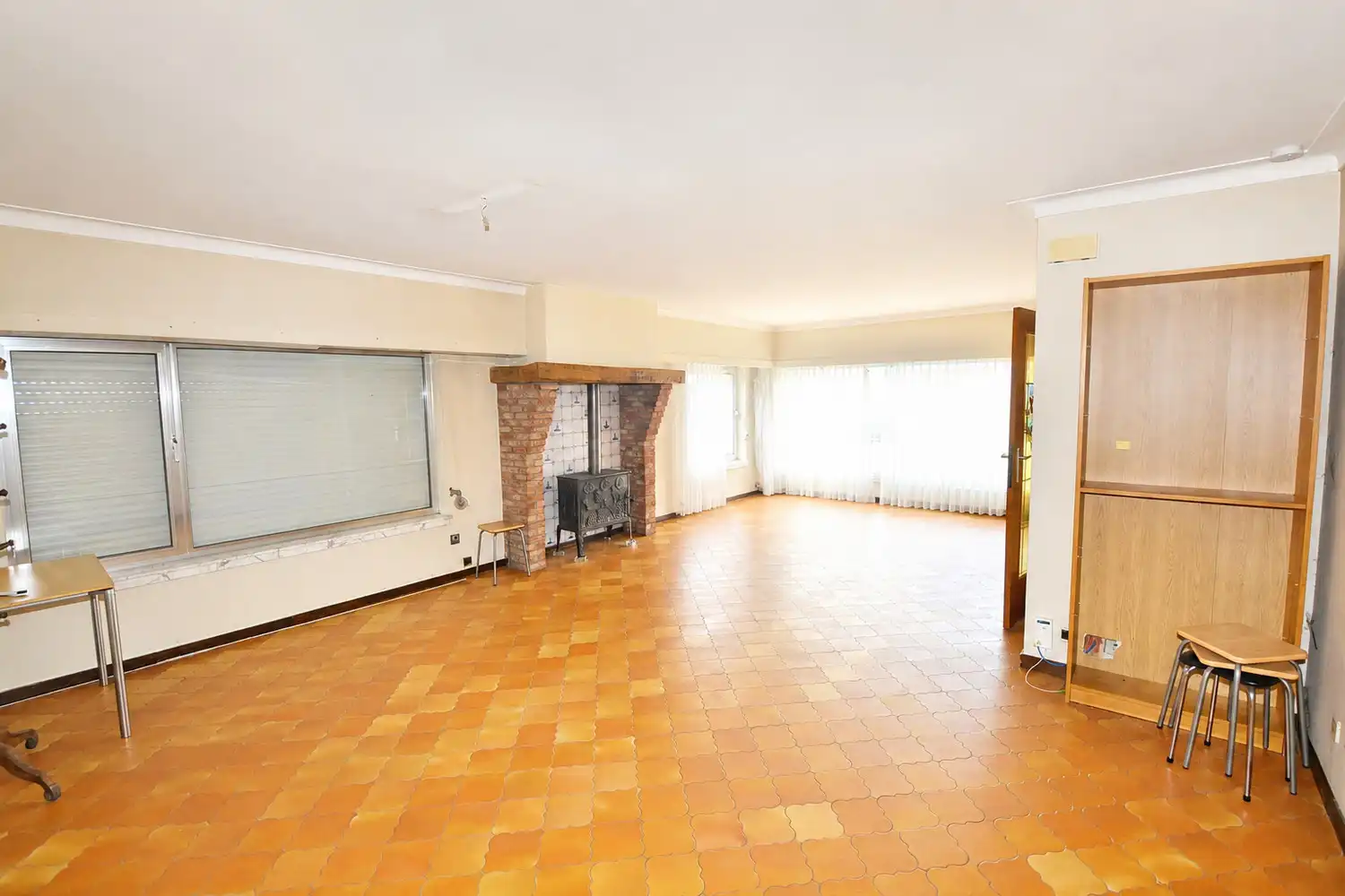 TE RENOVEREN WONING MET 5 SLK EN GARAGE! foto 4