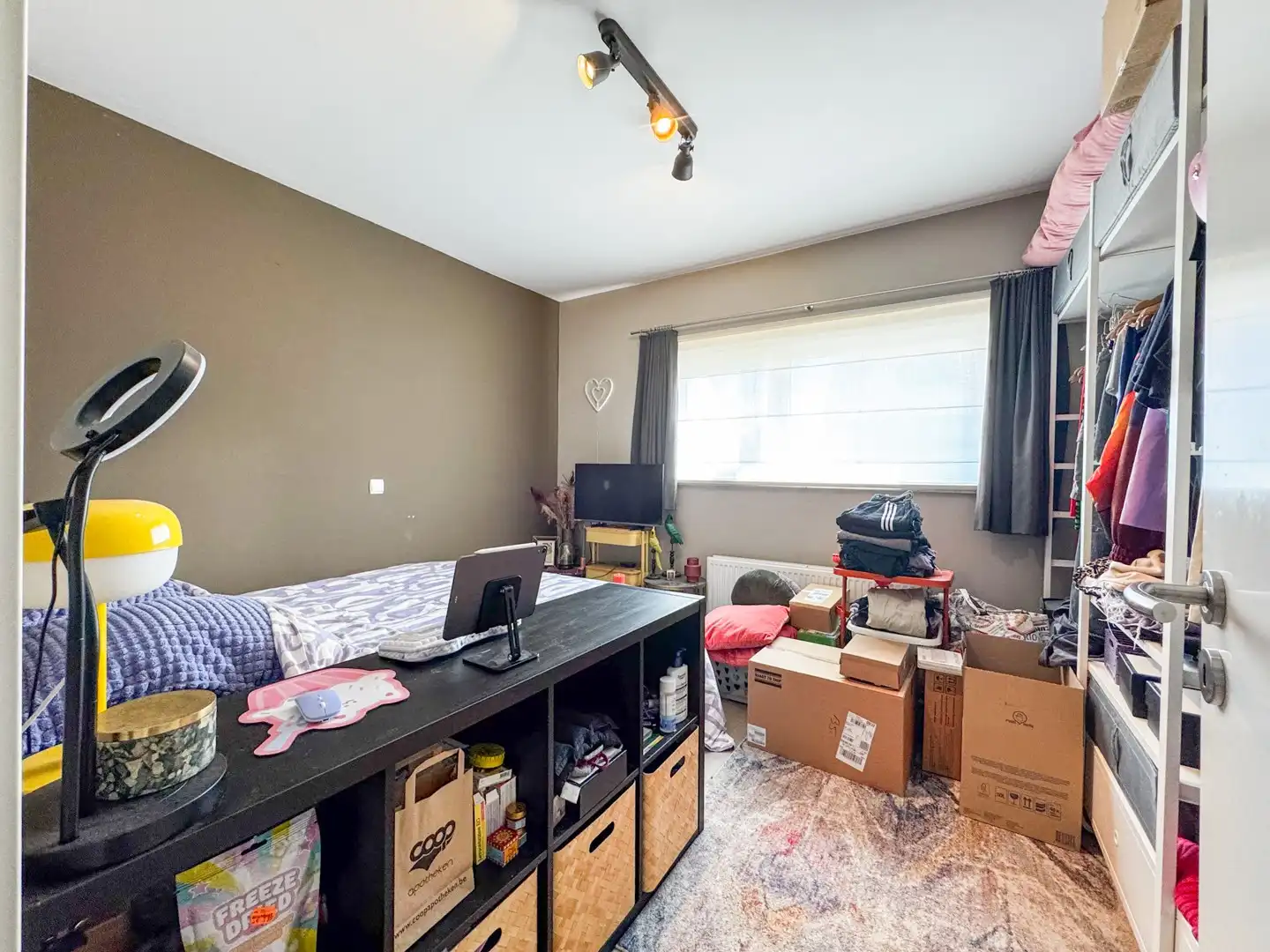 Lichtrijk appartement met garagebox aan het station van Aalter foto 13