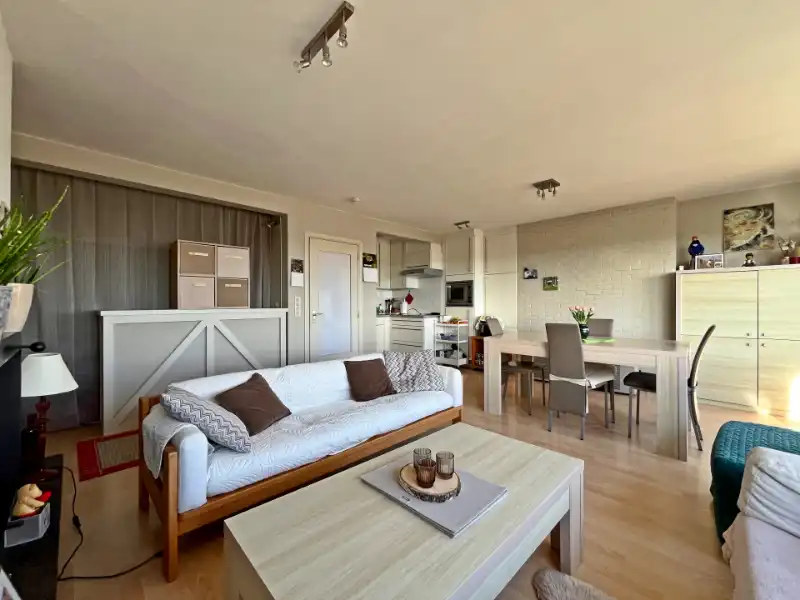 STUDIO MET SLAAPHOEK EN EEN DYNAMISCH UITZICHT foto 8