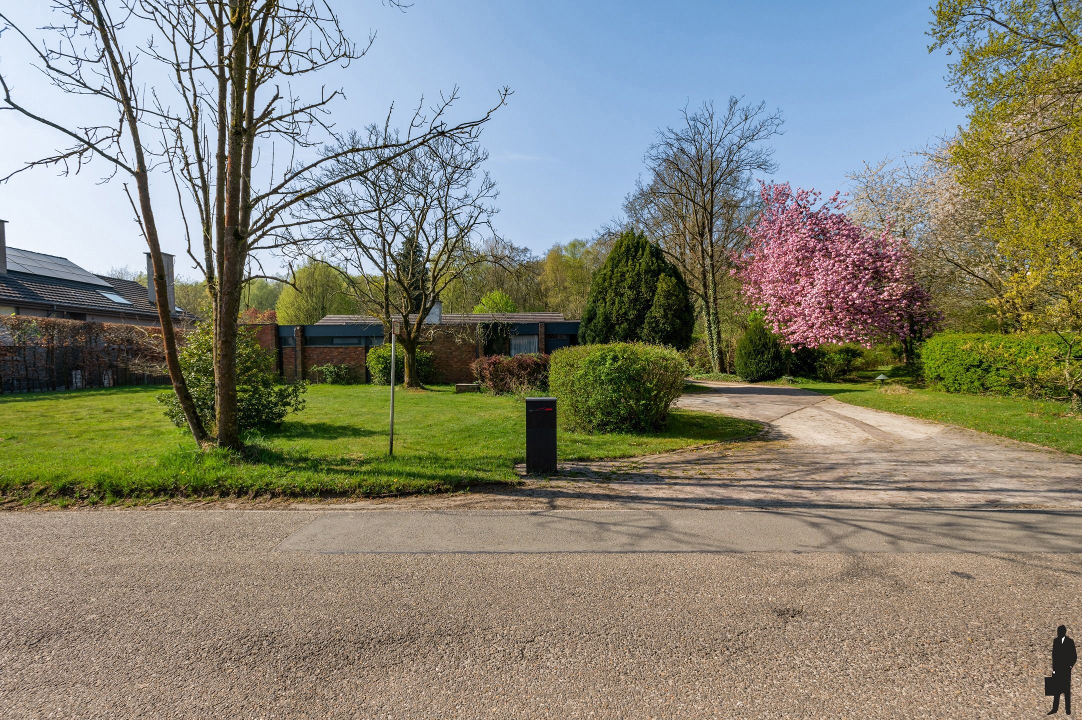 Hoofdfoto van de publicatie: Uiterst charmante architectenwoning op toplocatie (Boshoek)