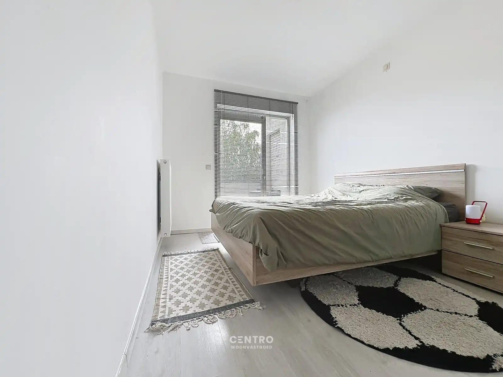 APPARTEMENT (75 m²) met 2 SLK, terras  én GARAGE (moto's, fietsen,...) op een centrale ligging te Roeselare - Perfect voor comfortabel wonen of als OPBRENGSTEIGENDOM ! foto 12
