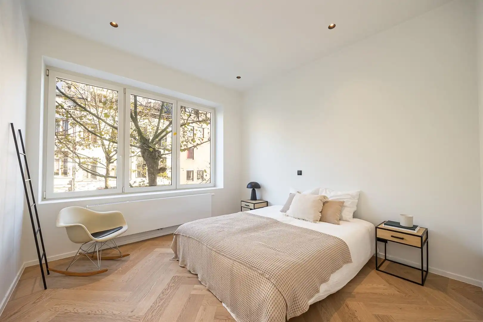 Gerenoveerd appartement met luxe-afwerking en topterras foto 13